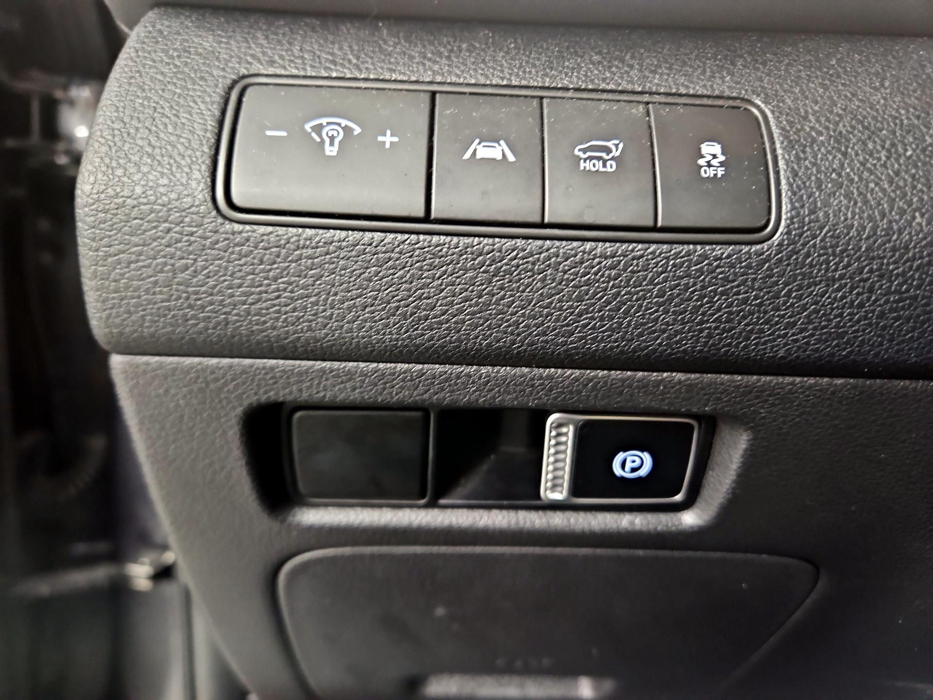 Thumbnail: 2023 Hyundai Santa Fe - 13