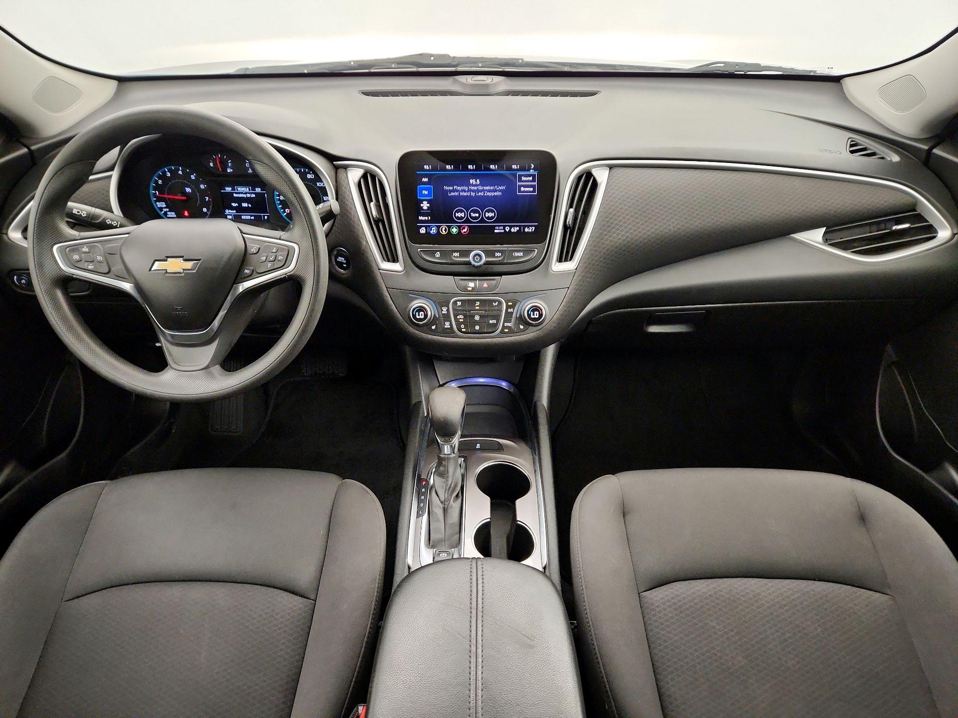 Thumbnail: 2022 Chevrolet Malibu - 9