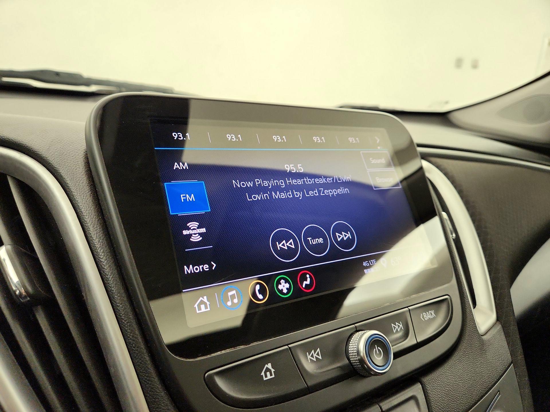 Thumbnail: 2022 Chevrolet Malibu - 15