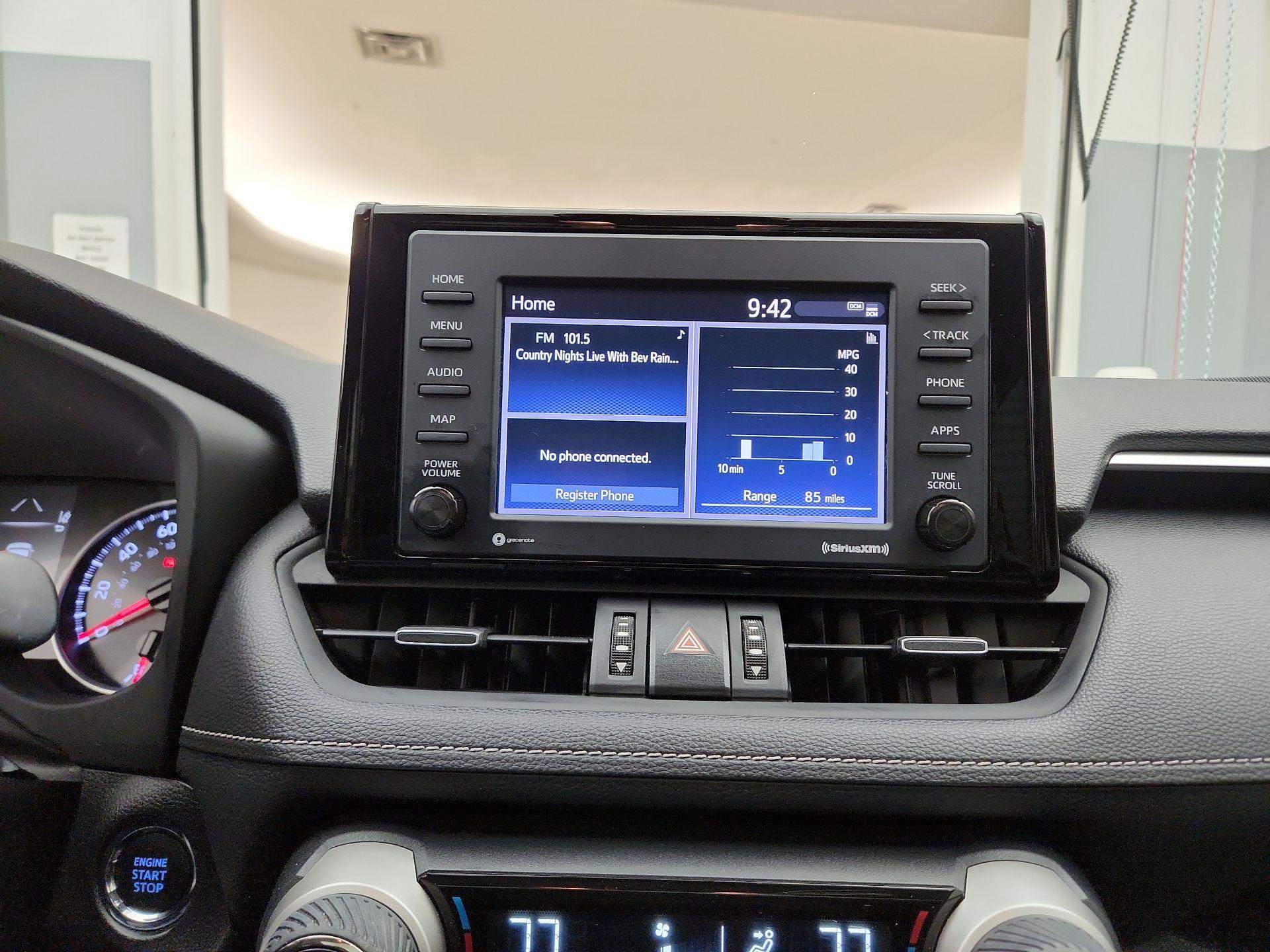 Thumbnail: 2020 Toyota RAV4 - 15