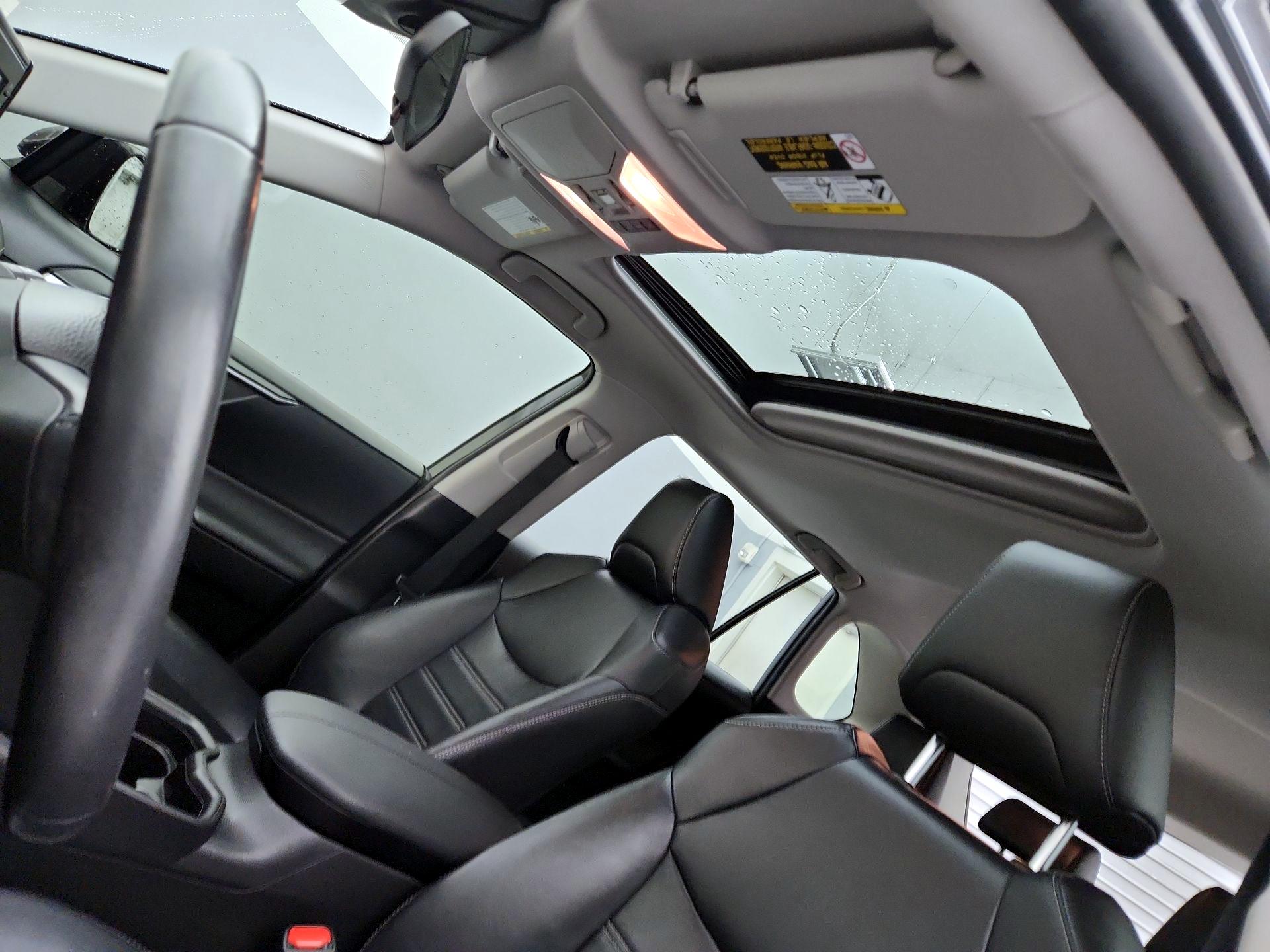 Thumbnail: 2020 Toyota RAV4 - 19