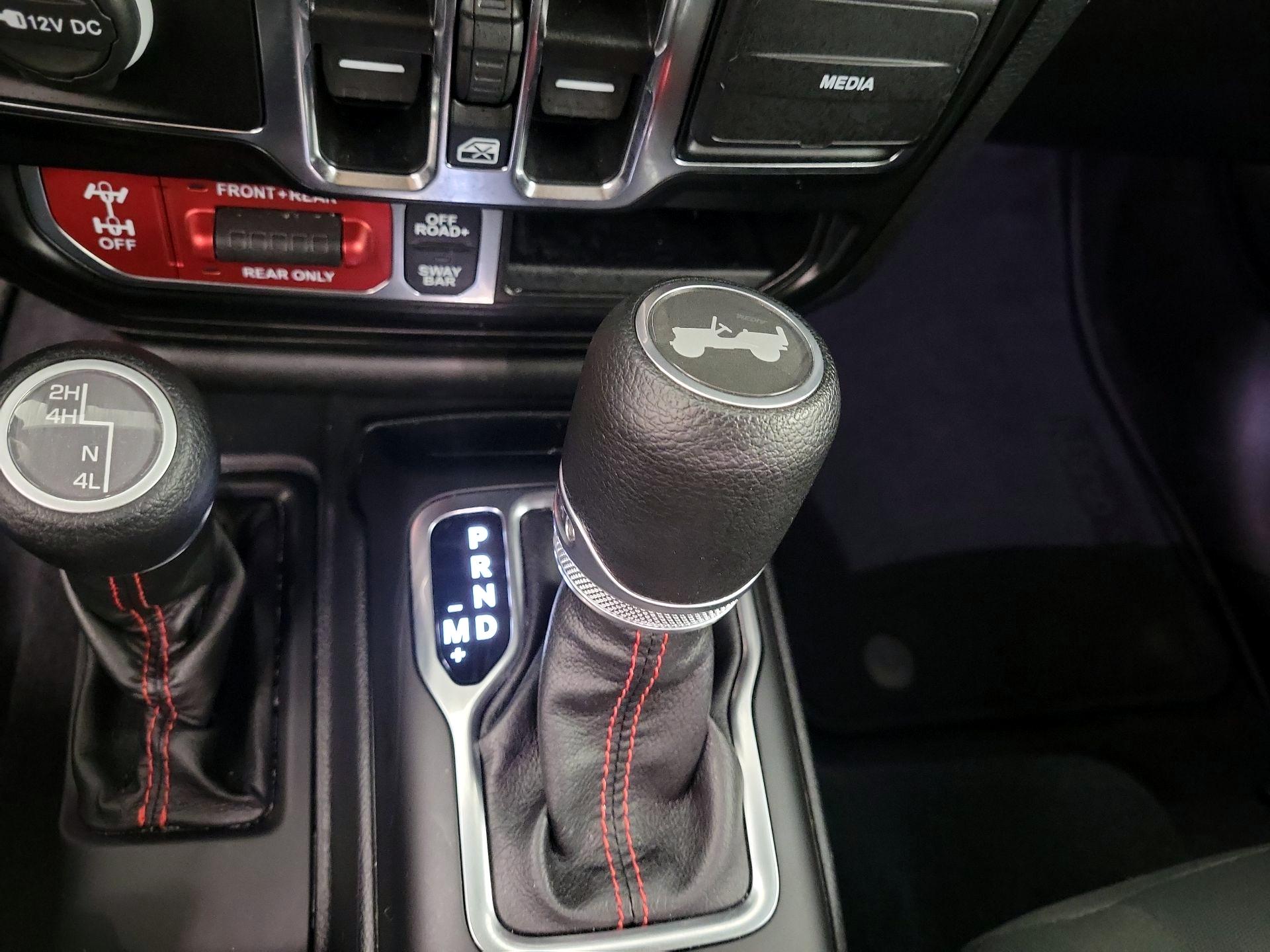 Thumbnail: 2022 Jeep Wrangler - 18