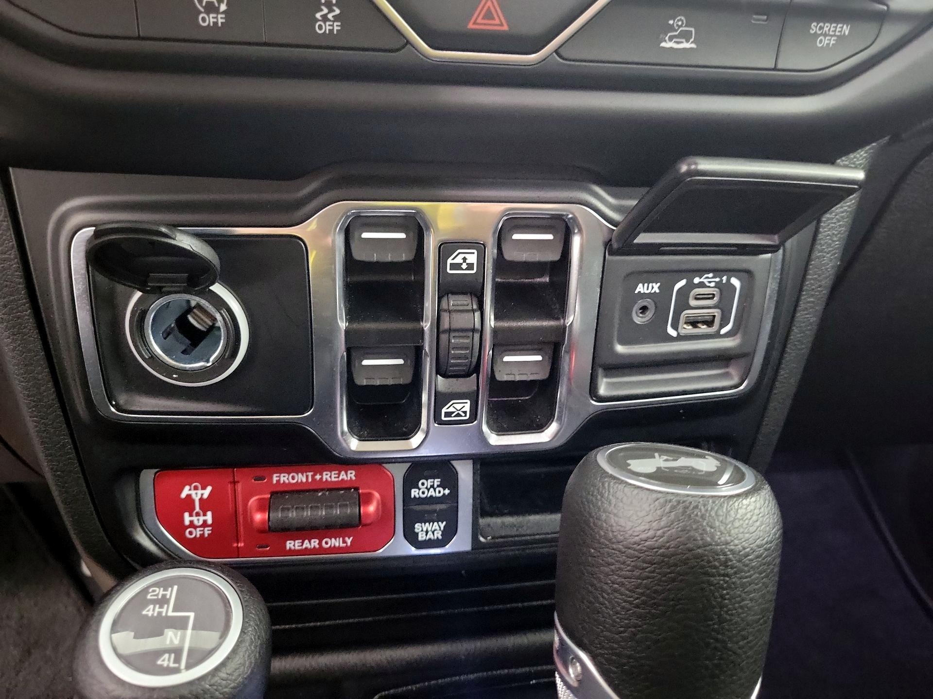 Thumbnail: 2022 Jeep Wrangler - 19