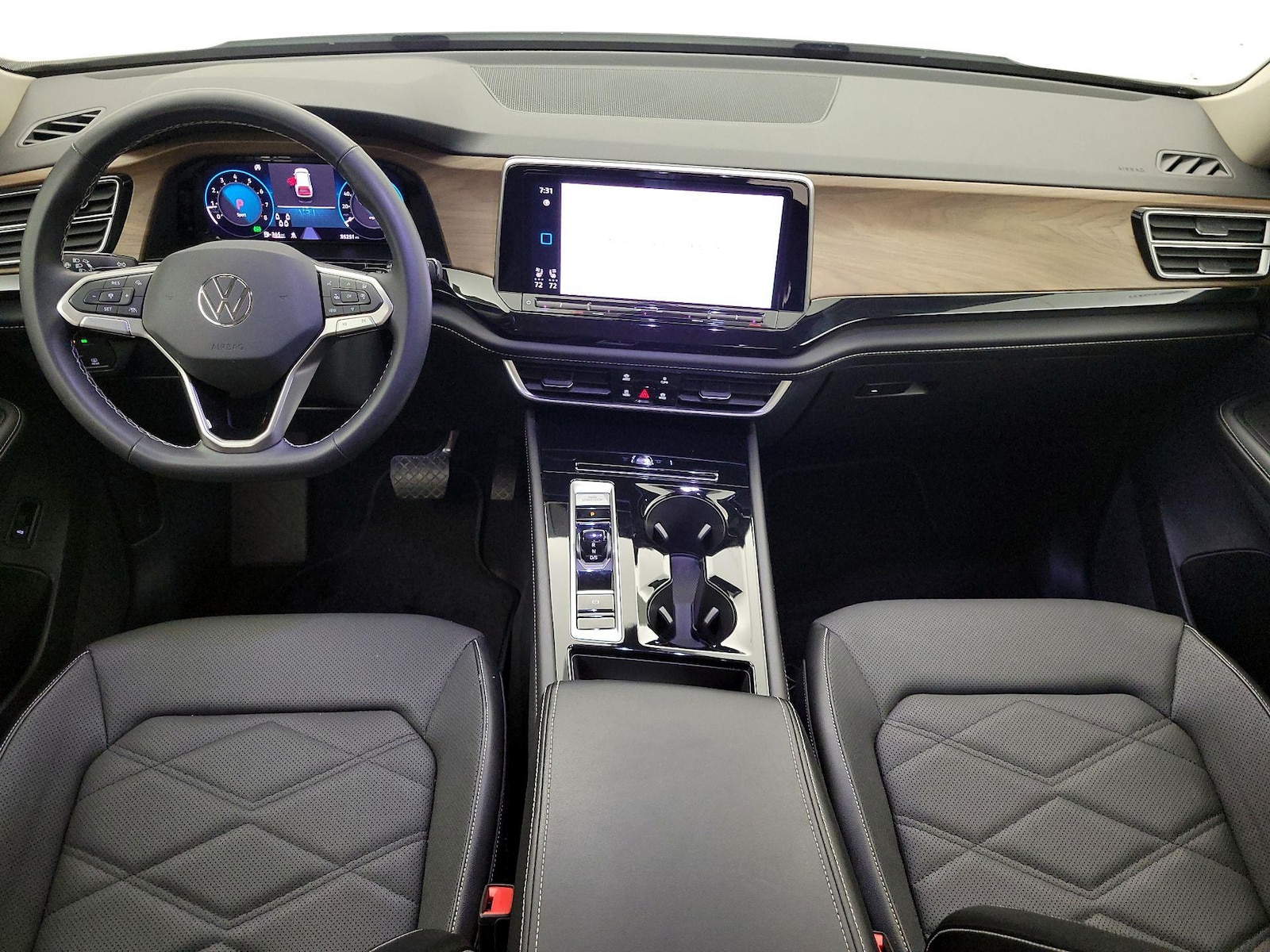 2024 Volkswagen Atlas SE w/Tech - Photo 10