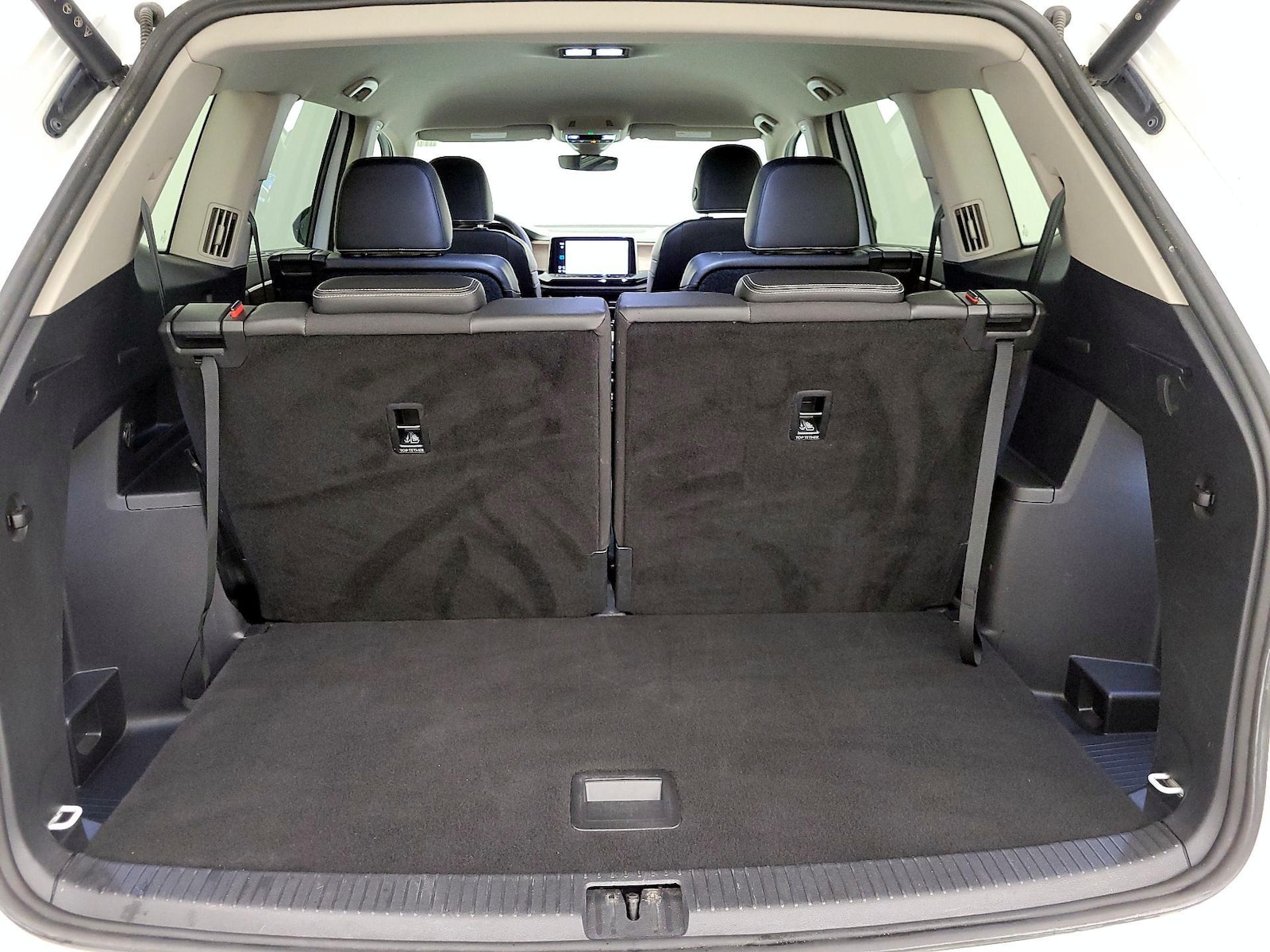 2024 Volkswagen Atlas SE w/Tech - Photo 23