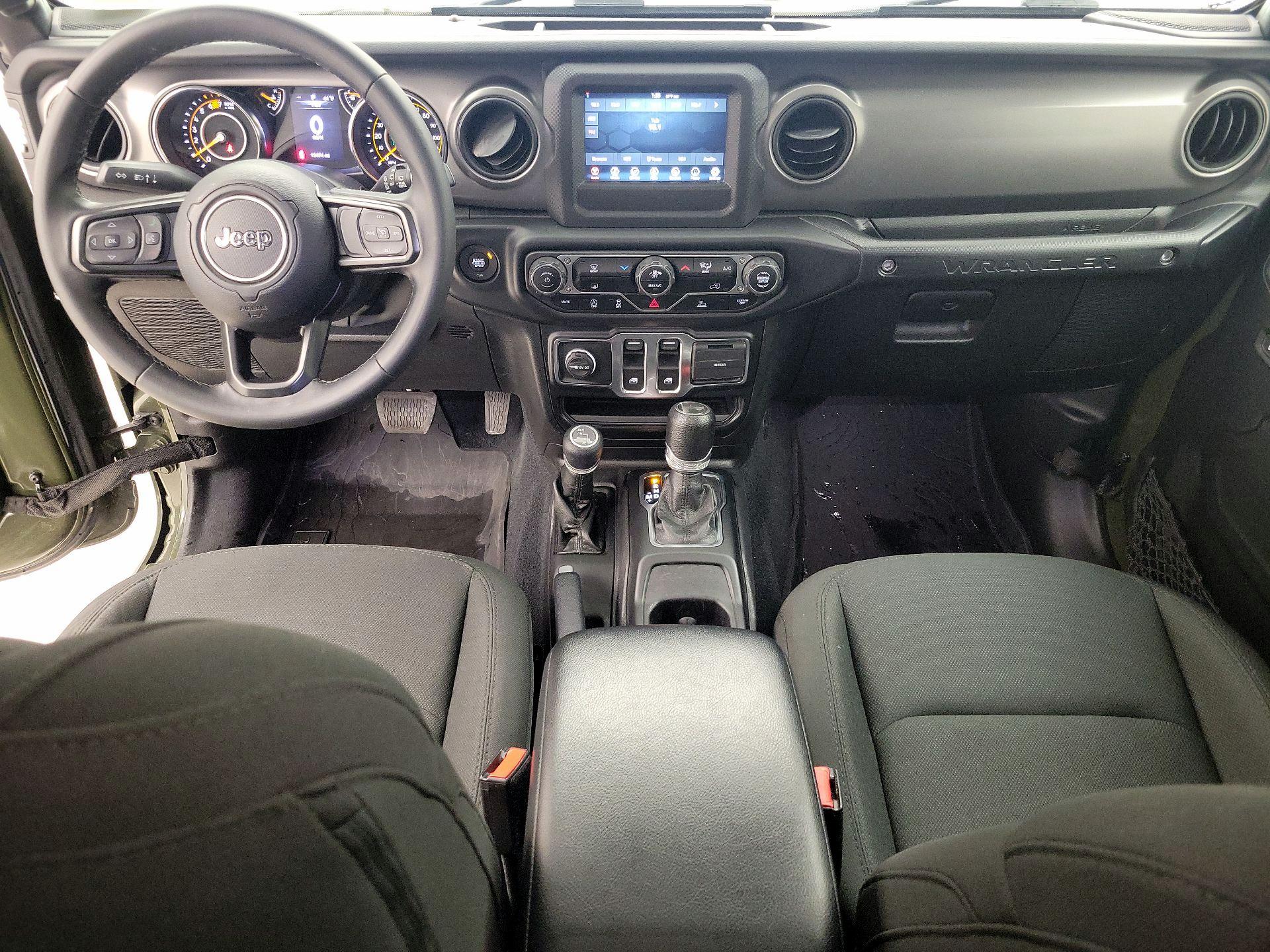 Thumbnail: 2022 Jeep Wrangler - 9