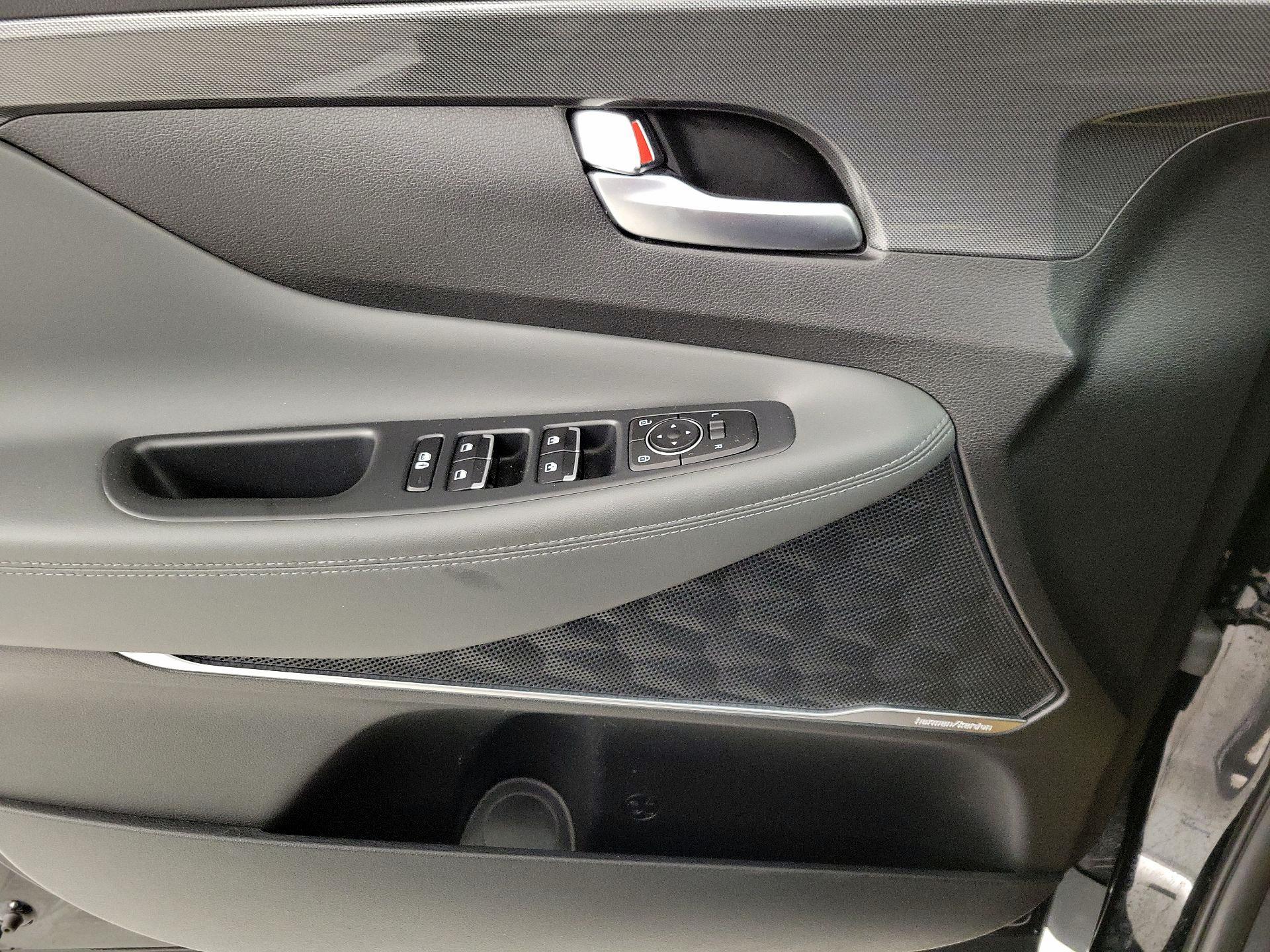 Thumbnail: 2021 Hyundai Santa Fe - 12