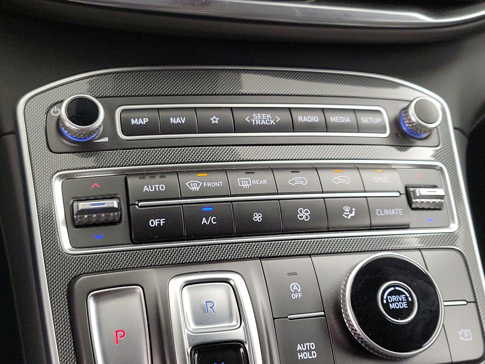 Thumbnail: 2021 Hyundai Santa Fe - 17