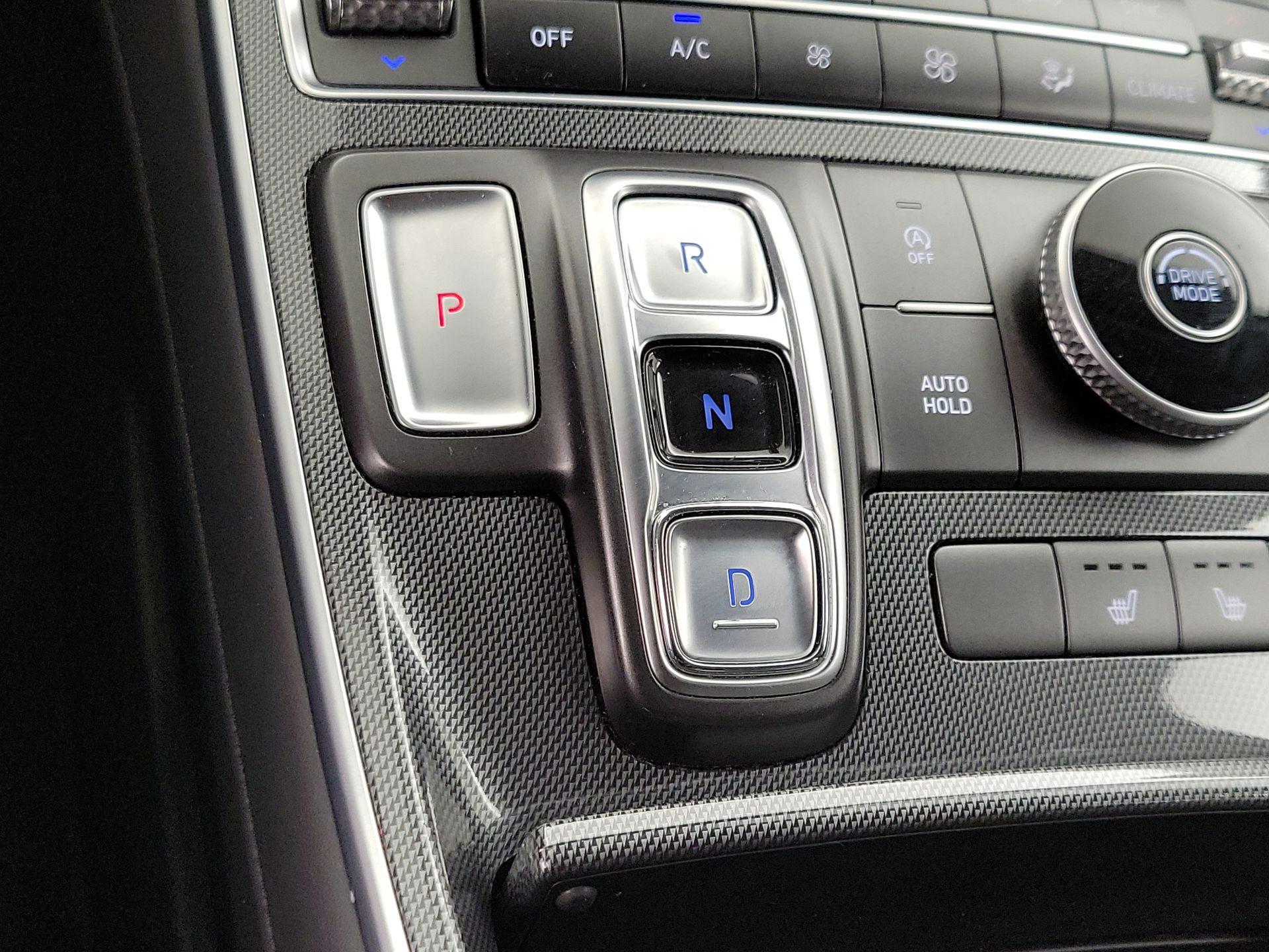 Thumbnail: 2021 Hyundai Santa Fe - 18