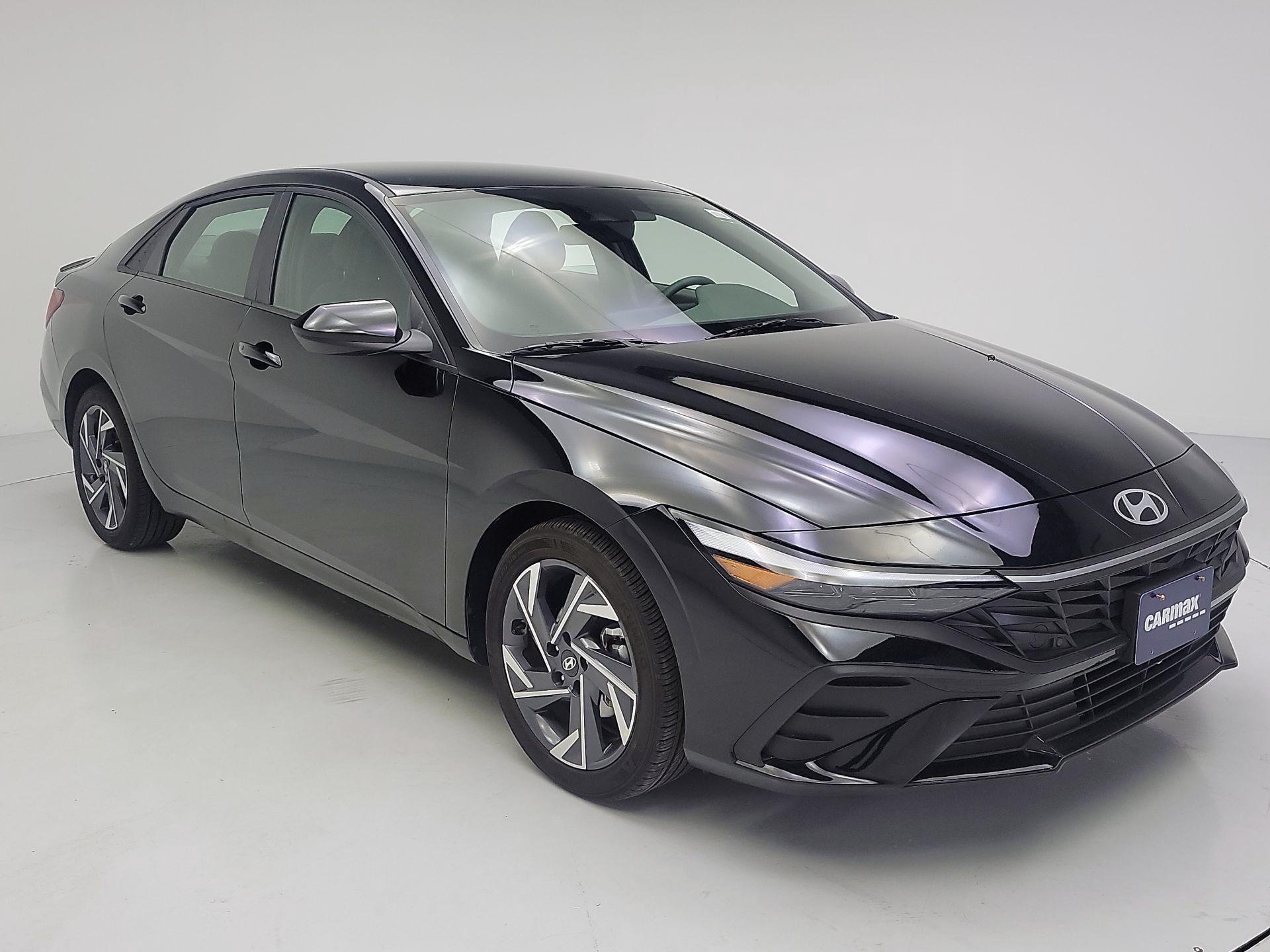 Thumbnail: 2025 Hyundai Elantra - 1