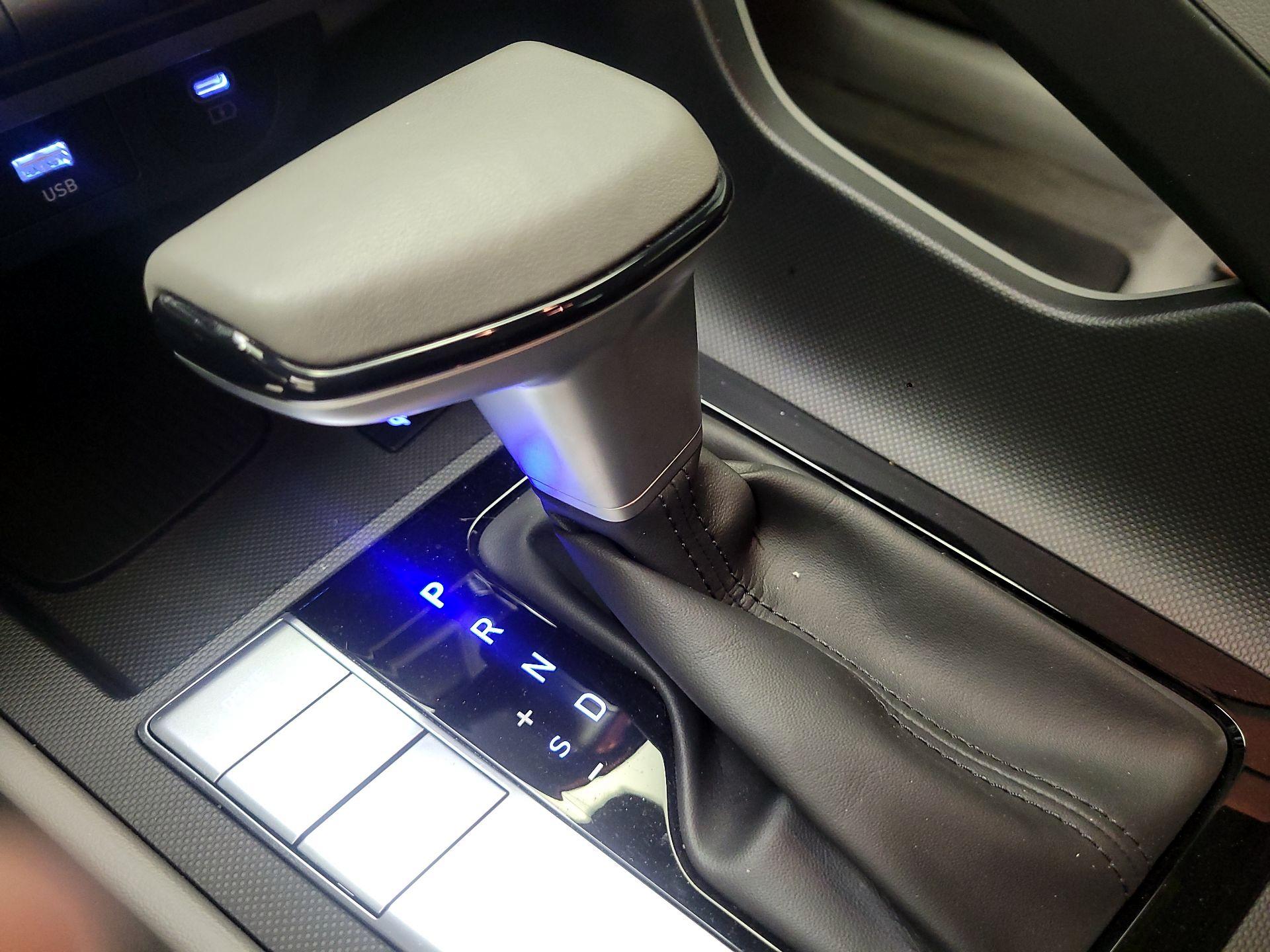 Thumbnail: 2025 Hyundai Elantra - 15