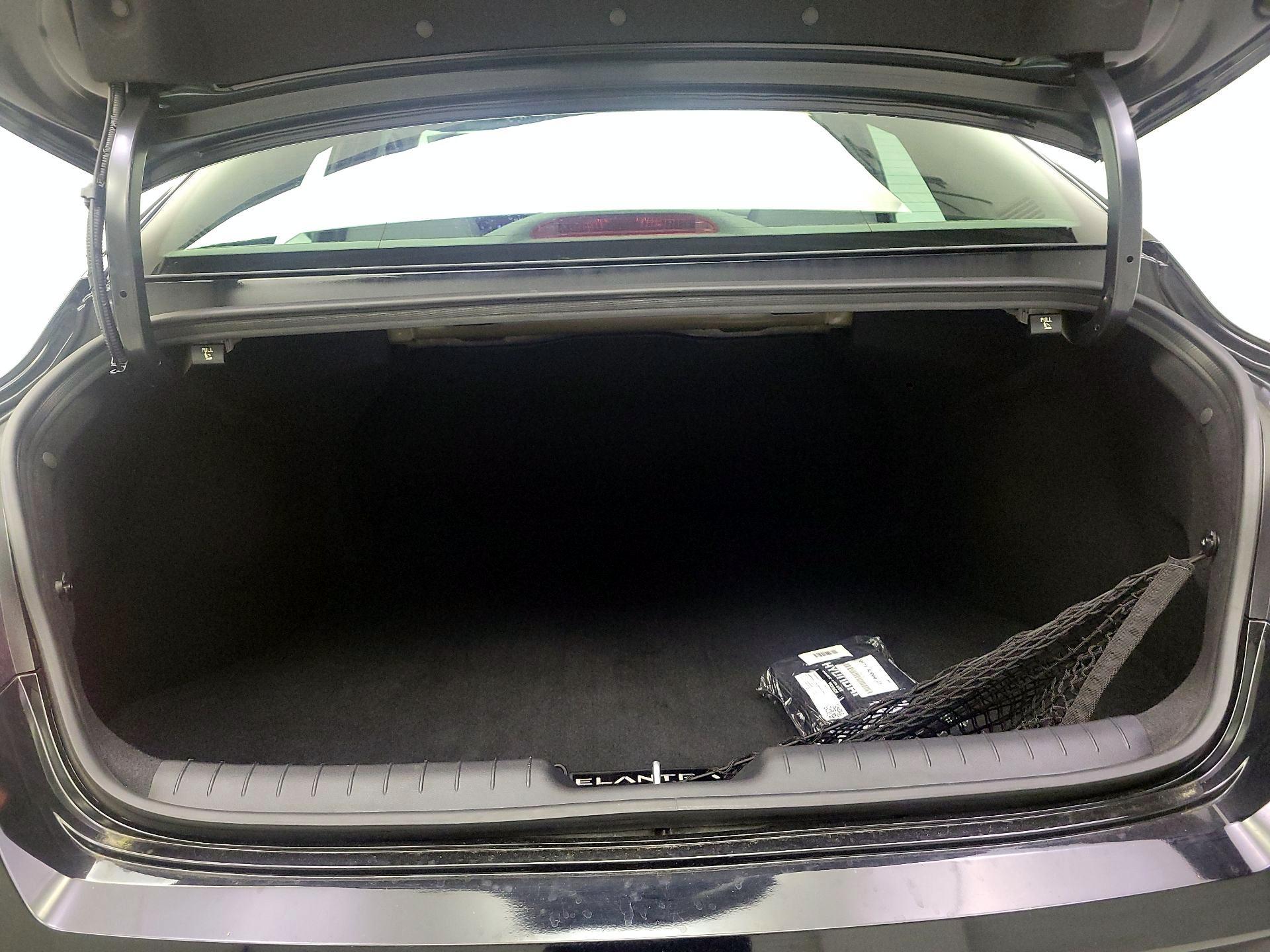 Thumbnail: 2025 Hyundai Elantra - 18