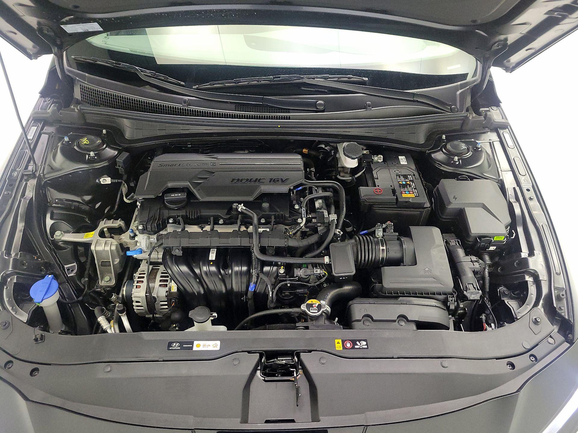 Thumbnail: 2025 Hyundai Elantra - 19