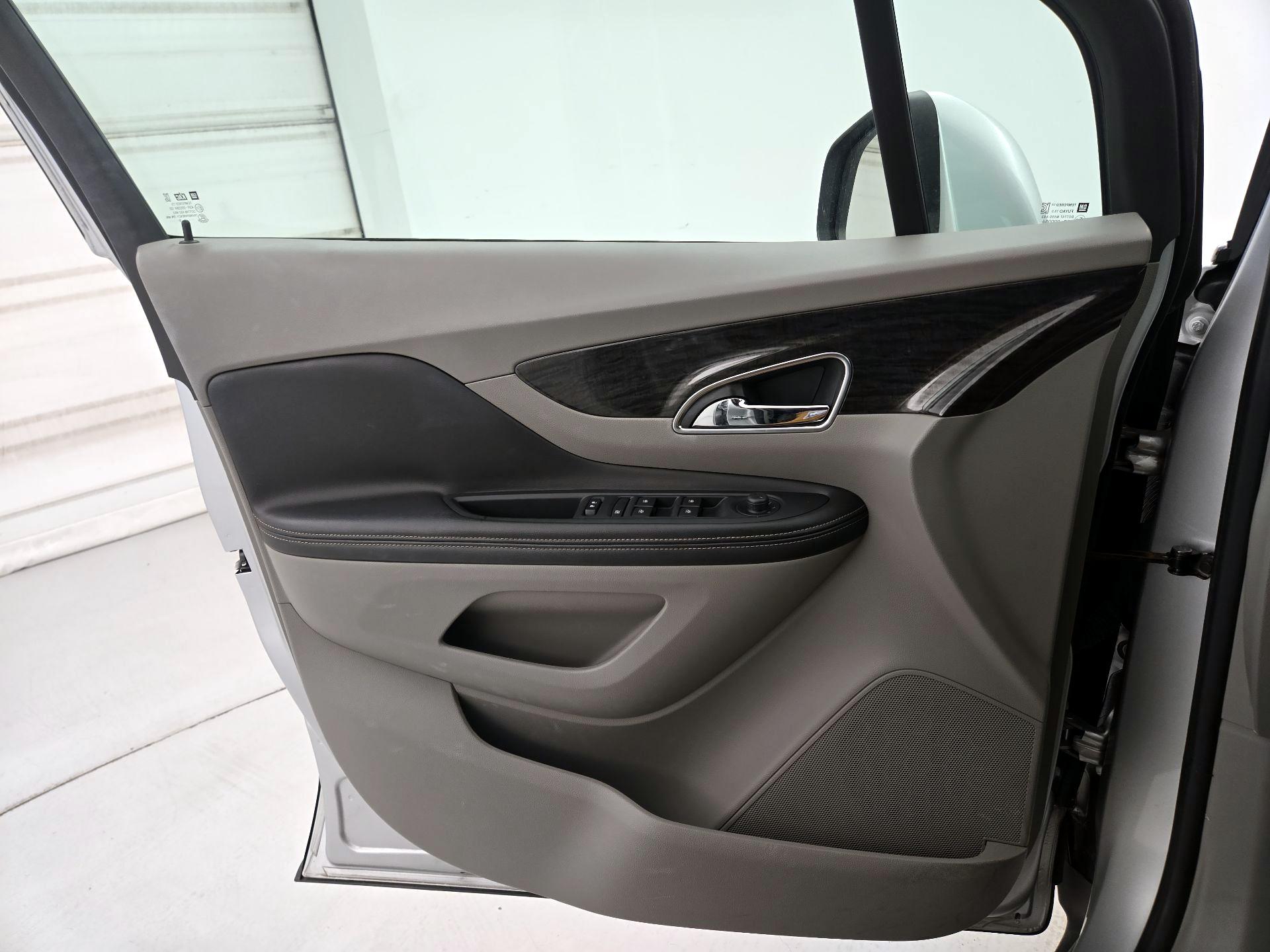 Thumbnail: 2015 Buick Encore - 12