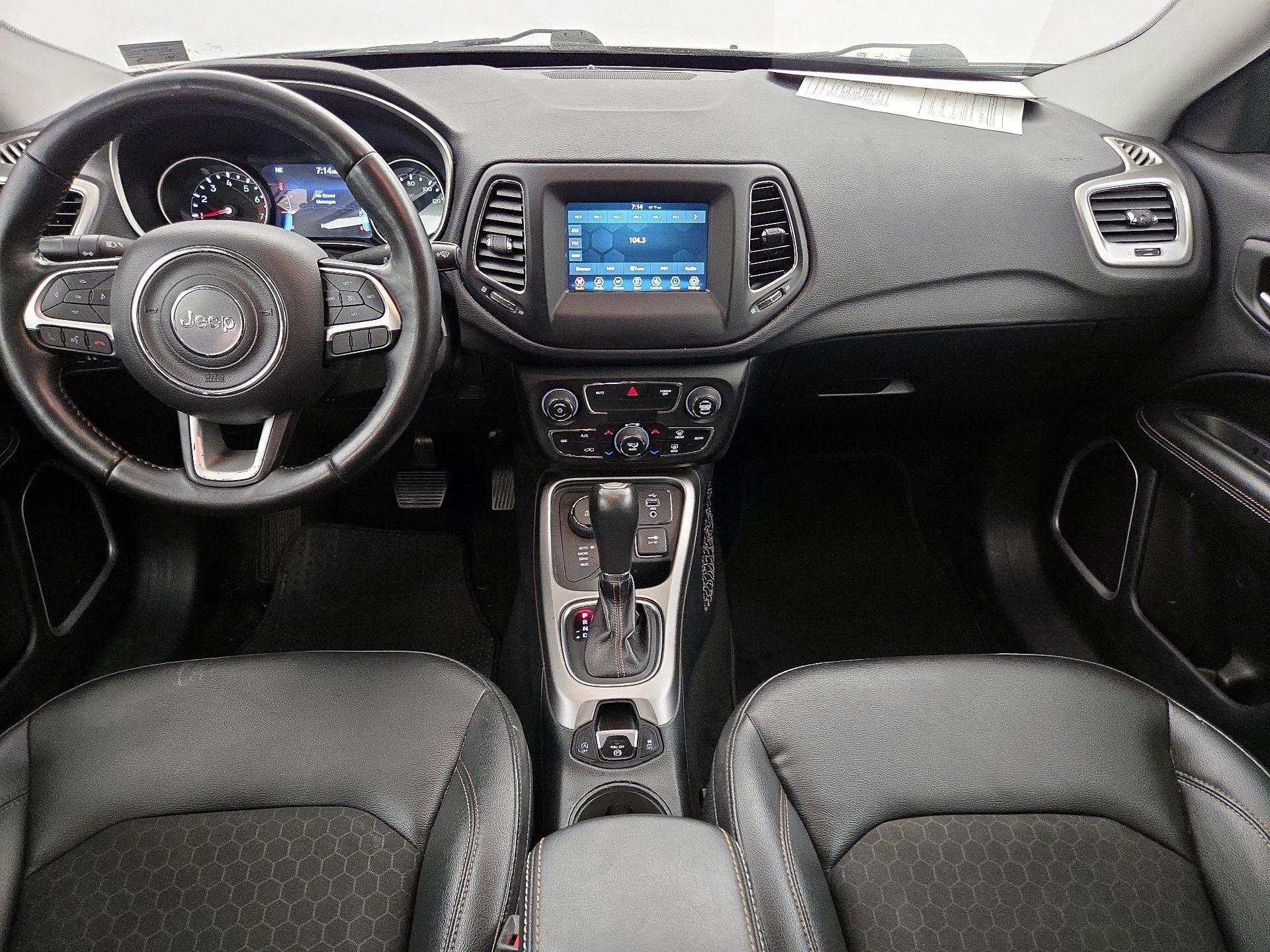 Thumbnail: 2018 Jeep Compass - 9