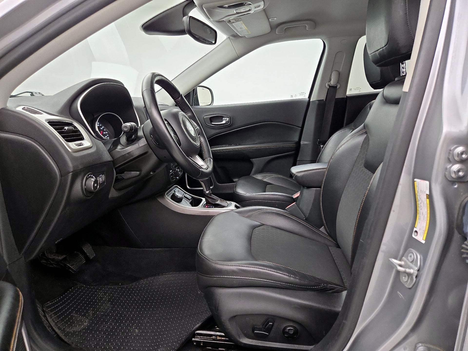 Thumbnail: 2018 Jeep Compass - 11