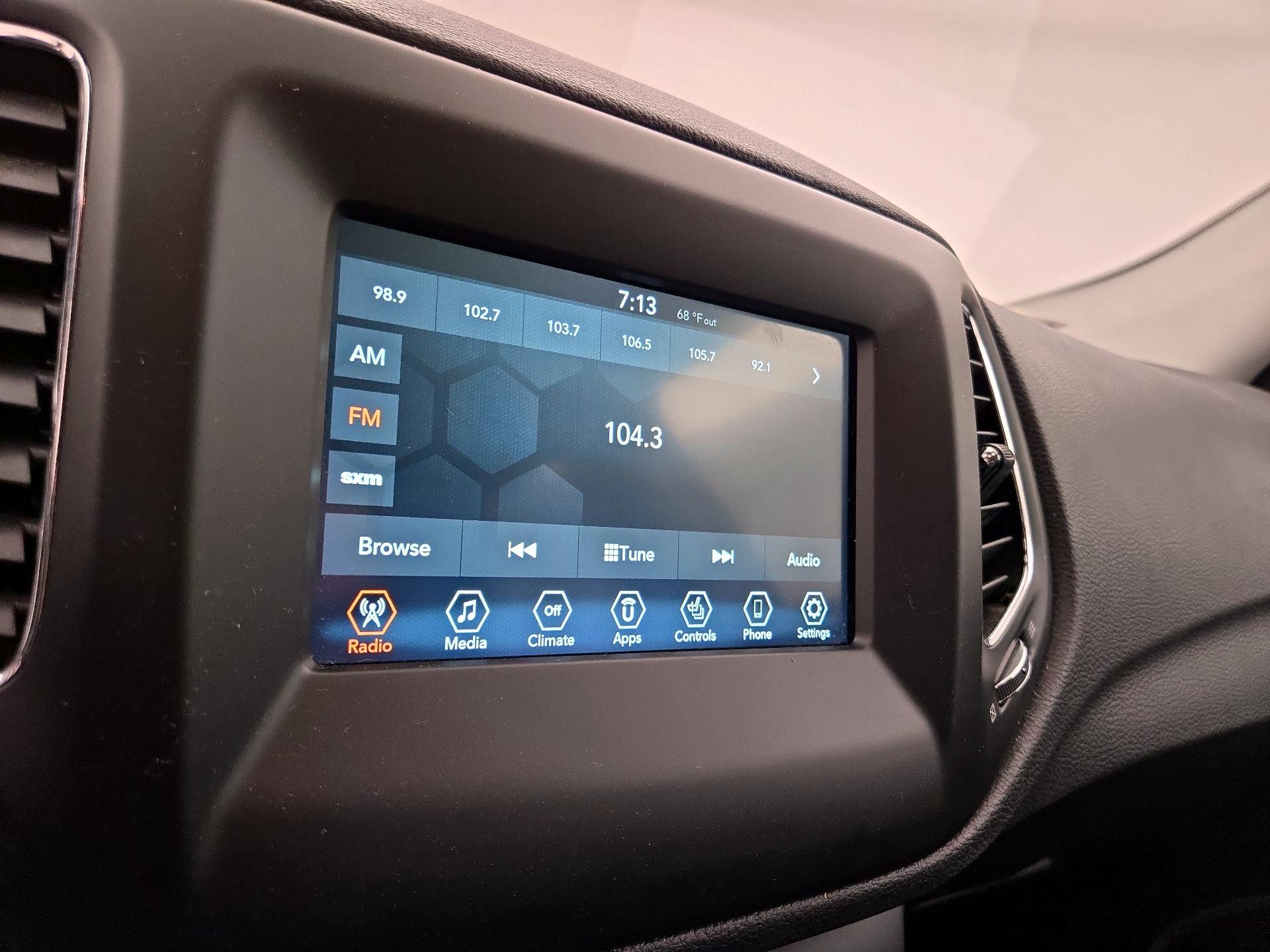 Thumbnail: 2018 Jeep Compass - 15