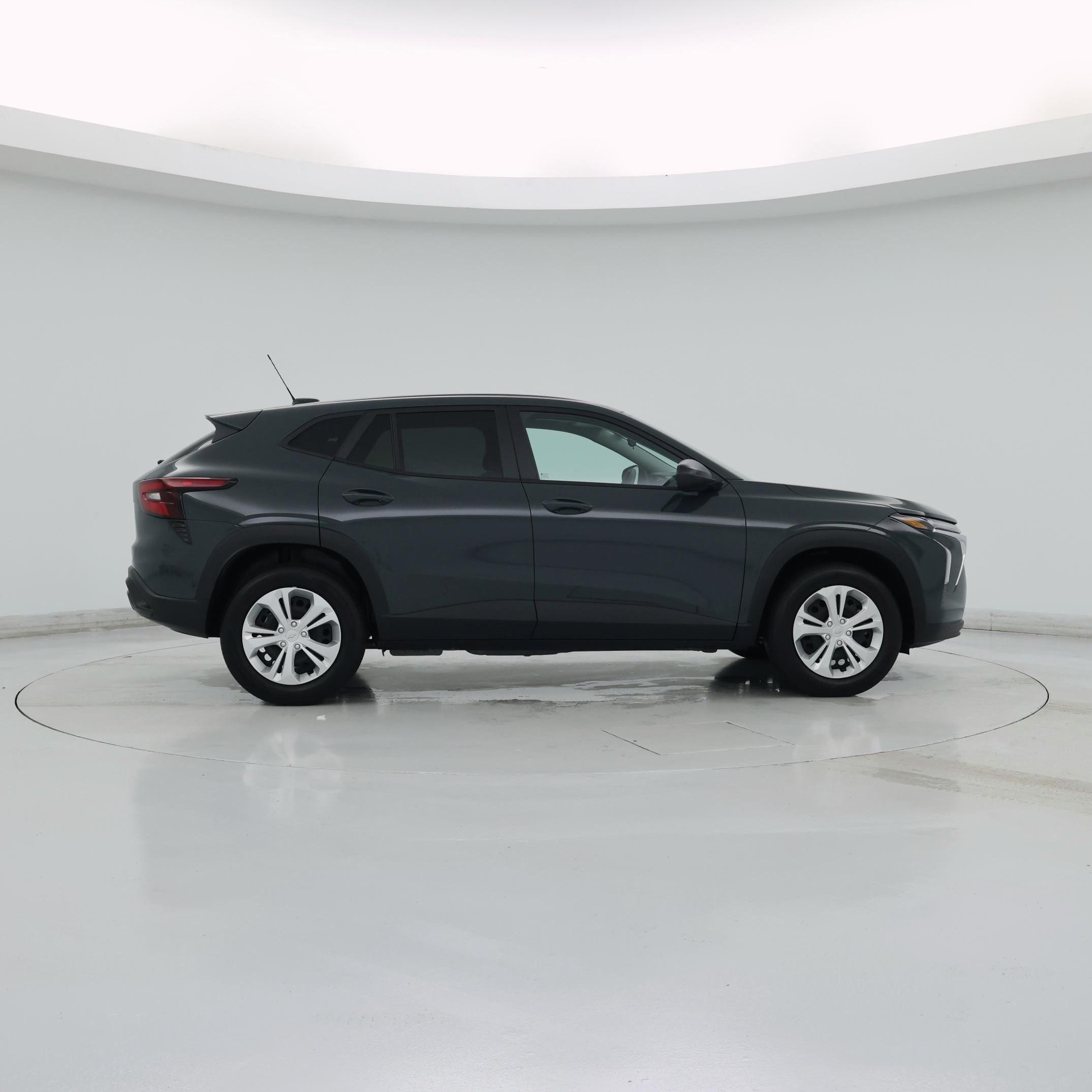 Thumbnail: 2025 Chevrolet Trax - 7