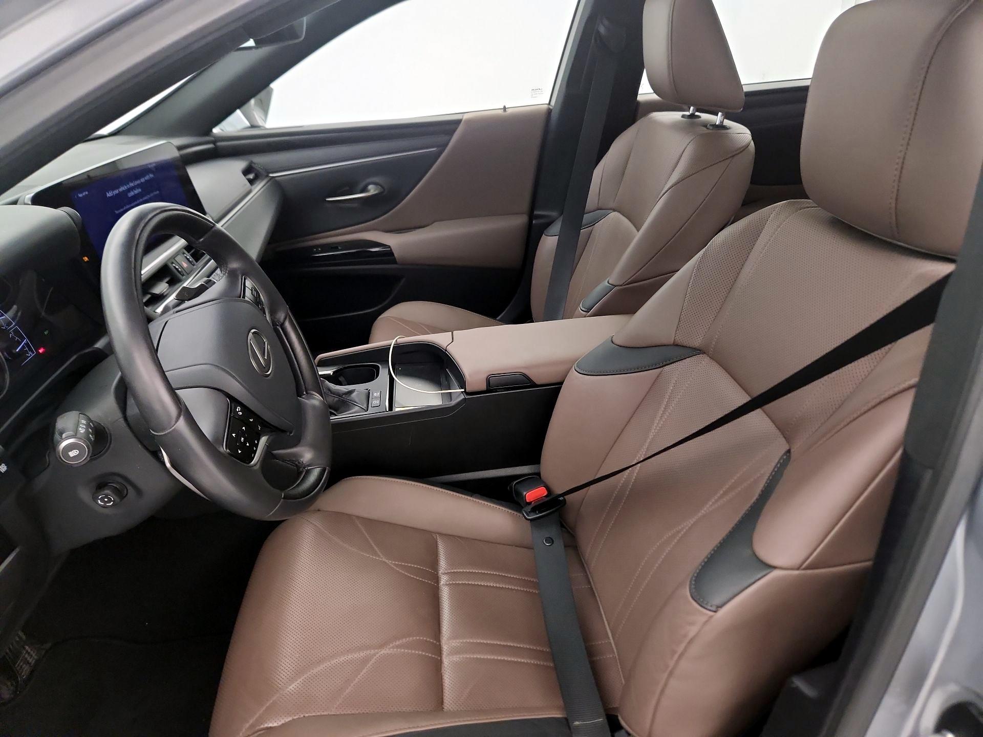 Thumbnail: 2024 Lexus ES - 11