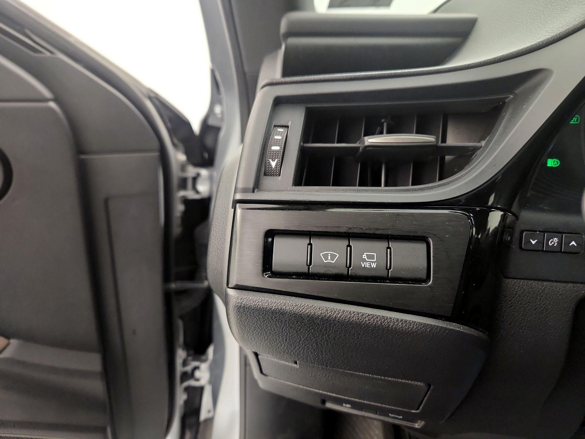 Thumbnail: 2024 Lexus ES - 13