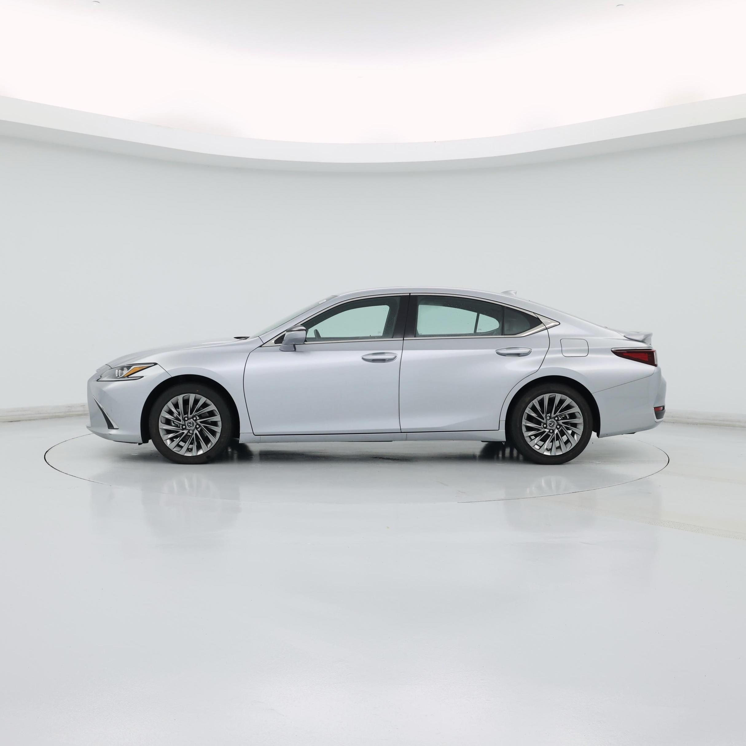 Thumbnail: 2024 Lexus ES - 3