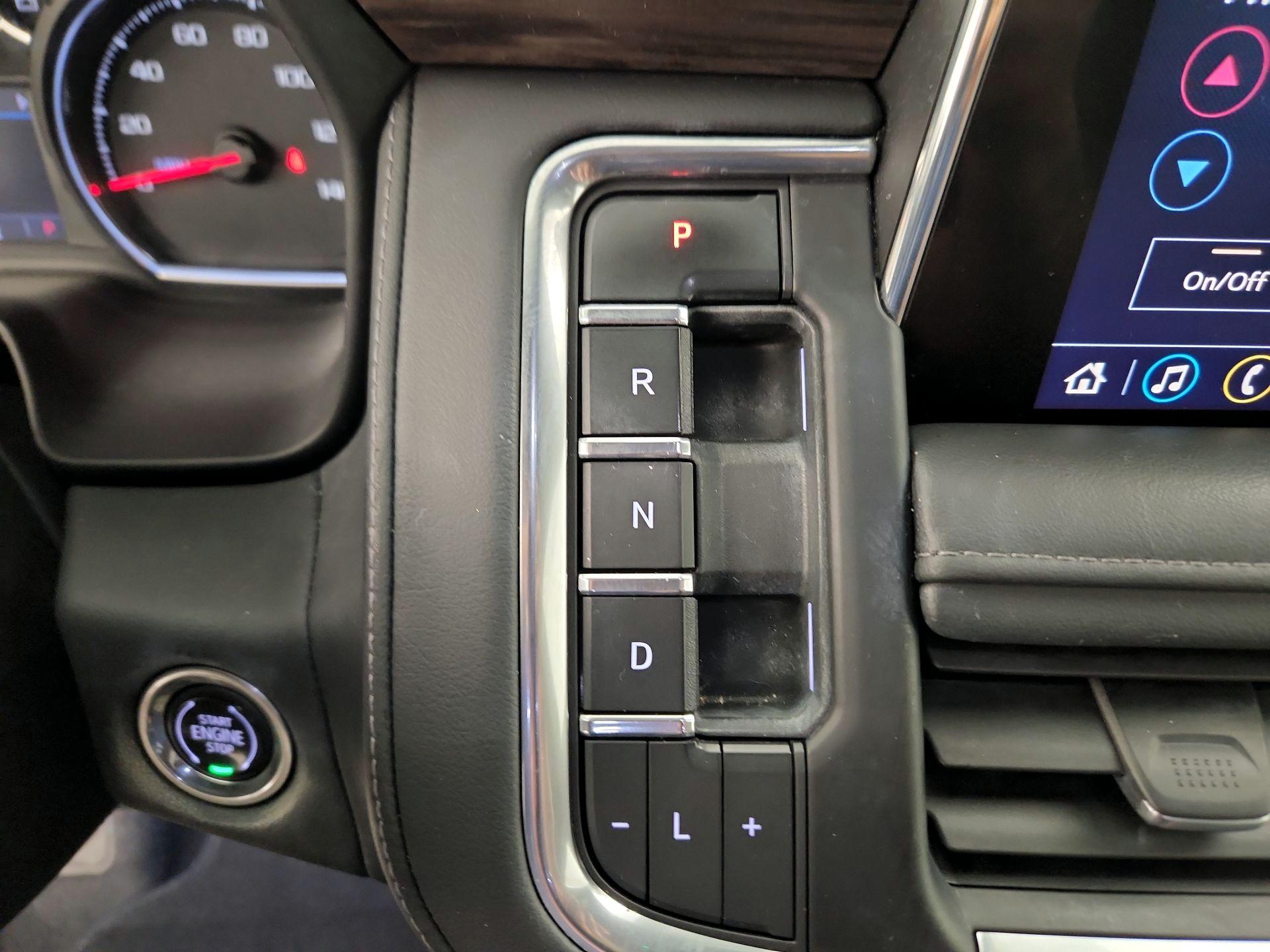 Thumbnail: 2021 Chevrolet Tahoe - 16