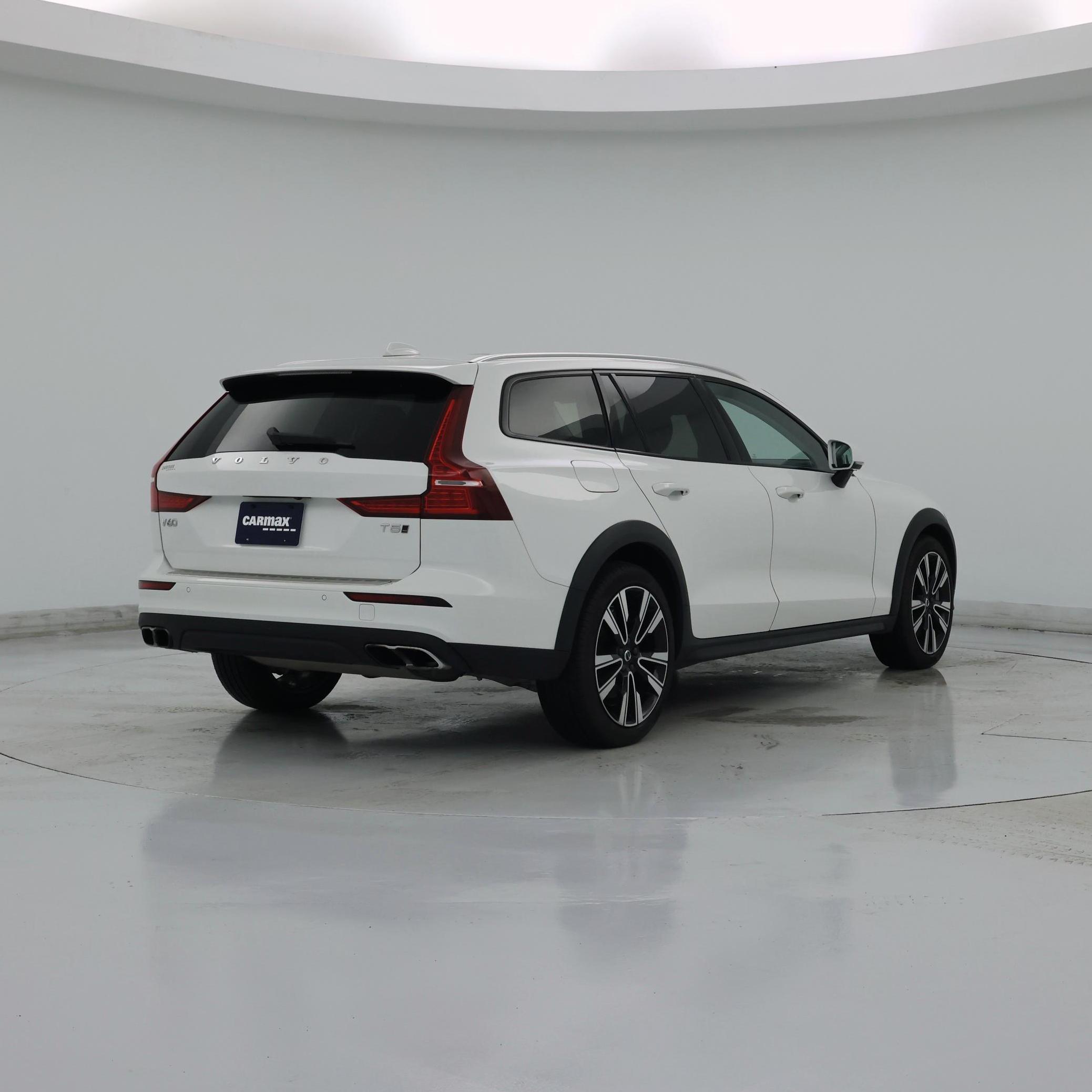 Thumbnail: 2021 Volvo S60 - 8