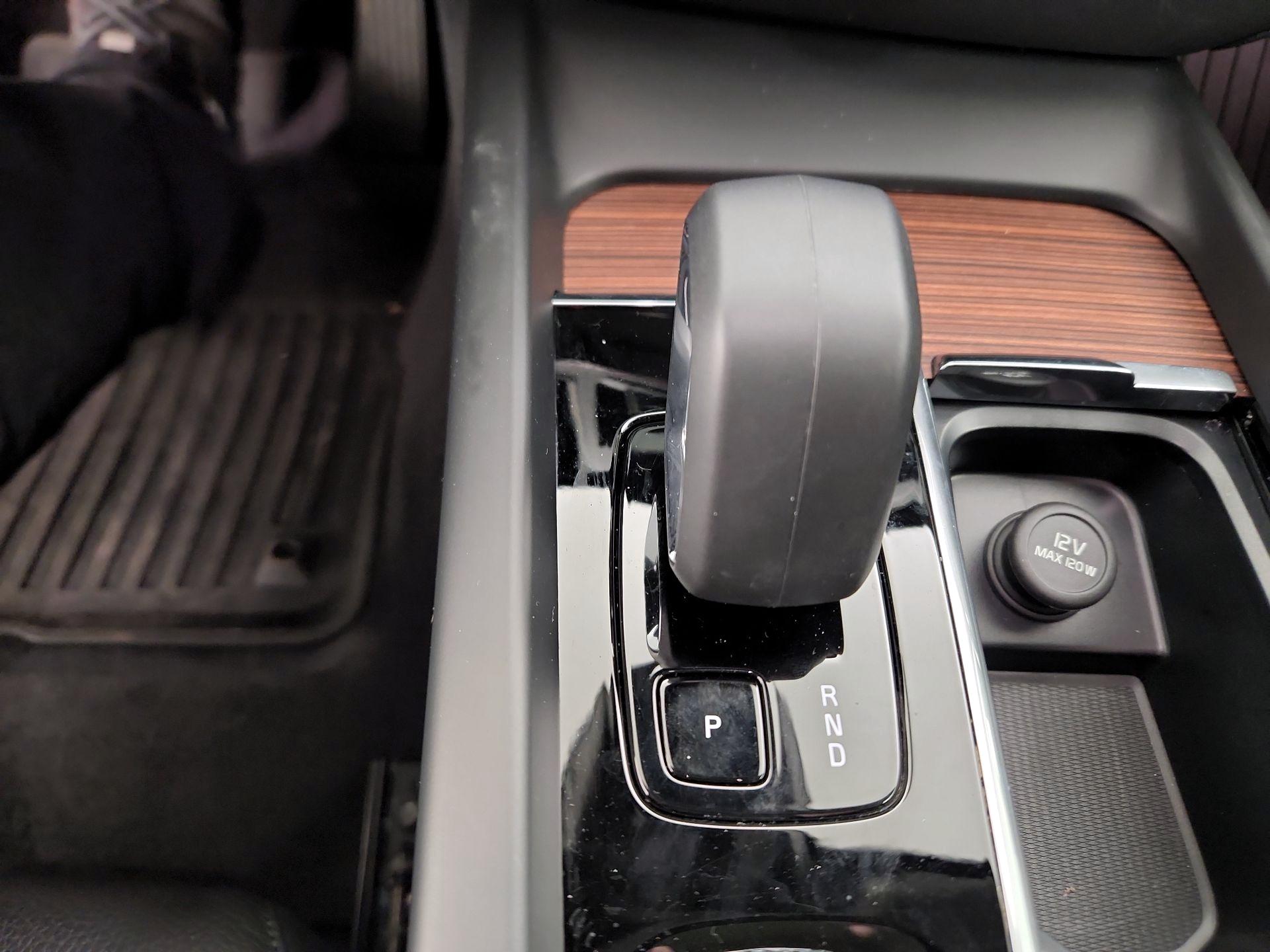 Thumbnail: 2023 Volvo S60 - 17