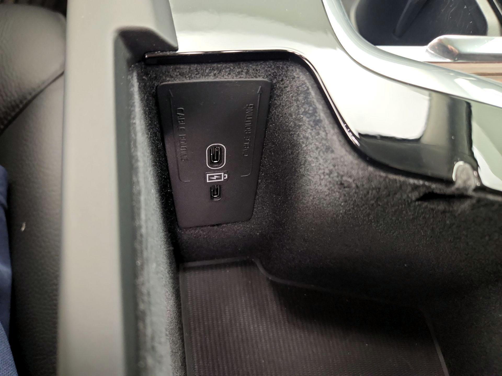 Thumbnail: 2023 Volvo S60 - 18