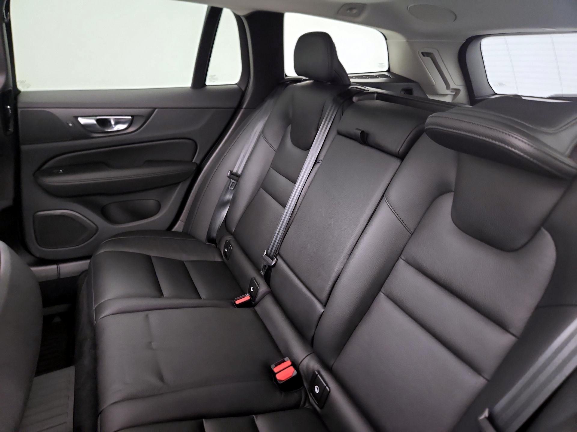 Thumbnail: 2023 Volvo S60 - 20