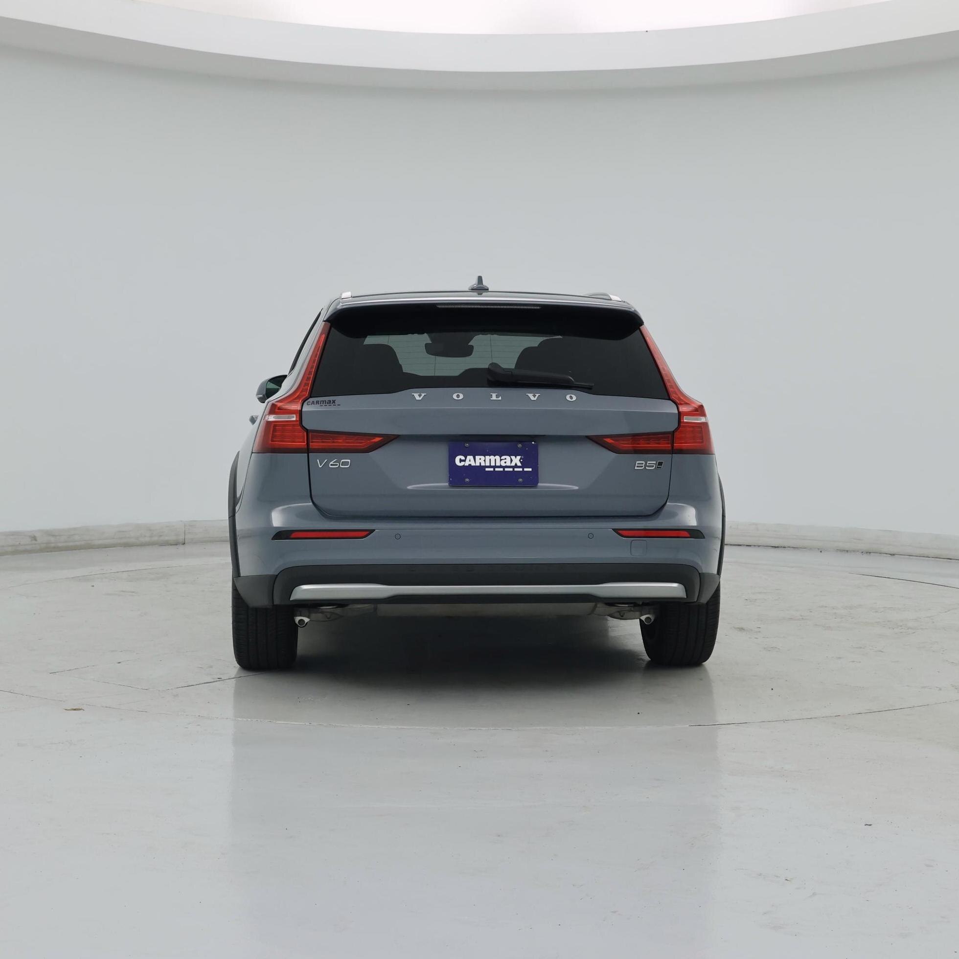 Thumbnail: 2023 Volvo S60 - 6