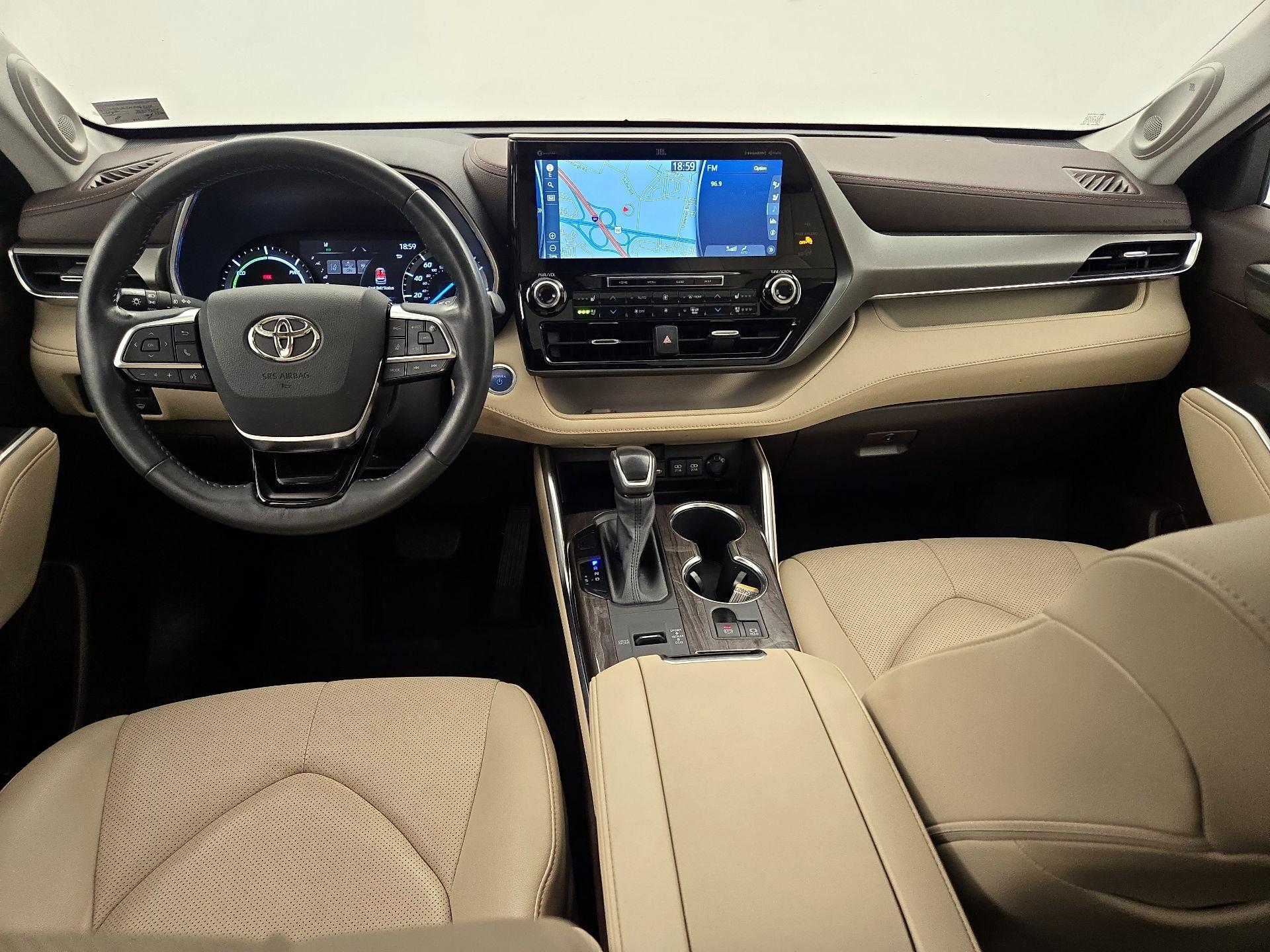 Thumbnail: 2021 Toyota Highlander - 9