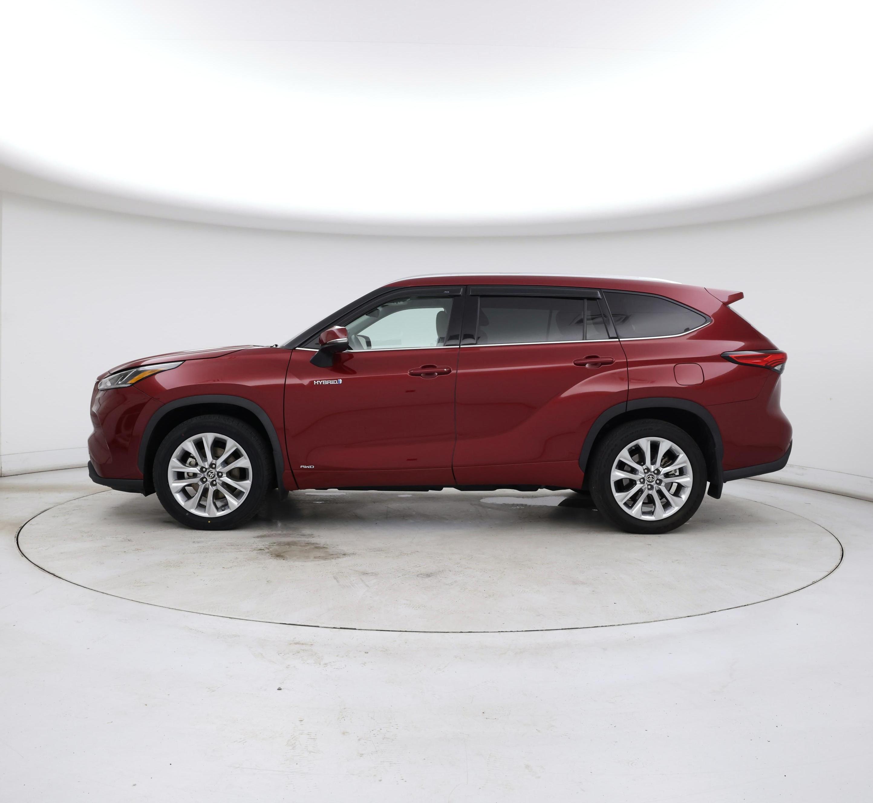 Thumbnail: 2021 Toyota Highlander - 3