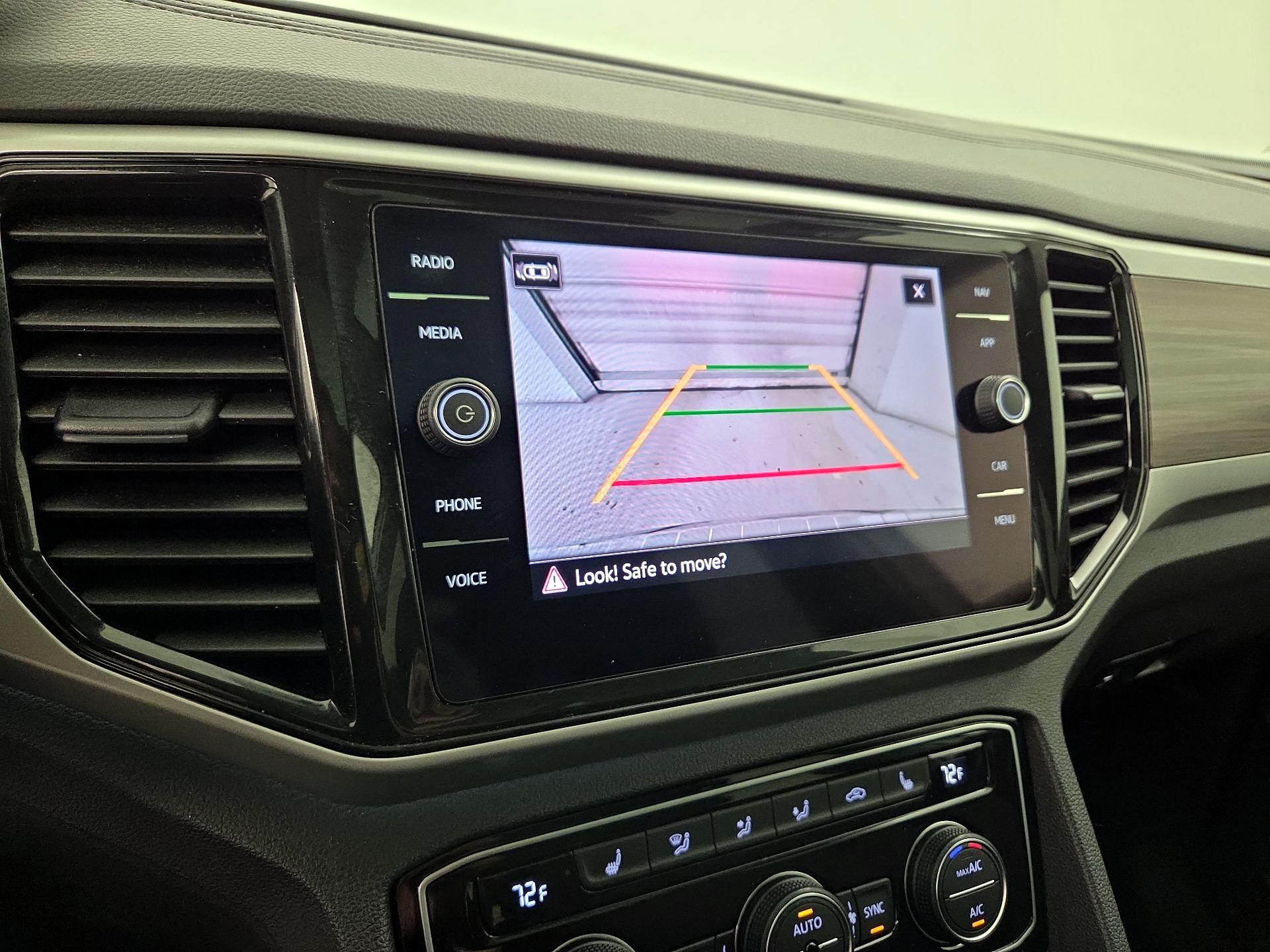 Thumbnail: 2021 Volkswagen Atlas - 14