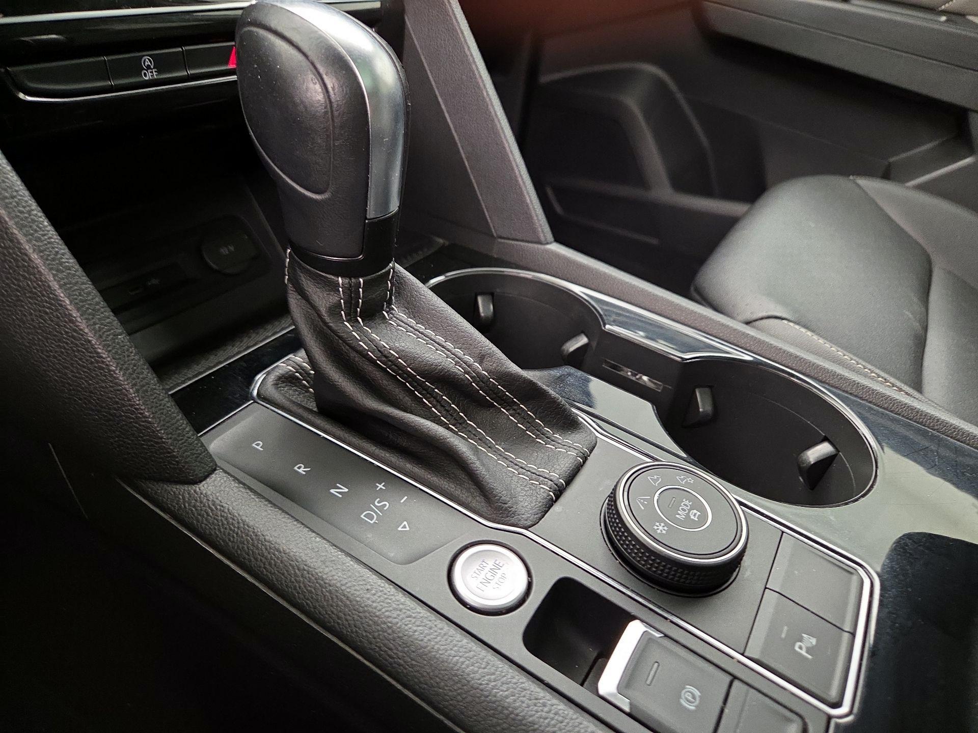 Thumbnail: 2021 Volkswagen Atlas - 17