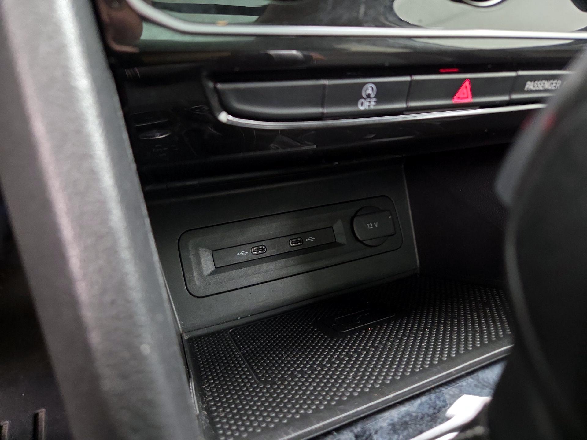 Thumbnail: 2021 Volkswagen Atlas - 18