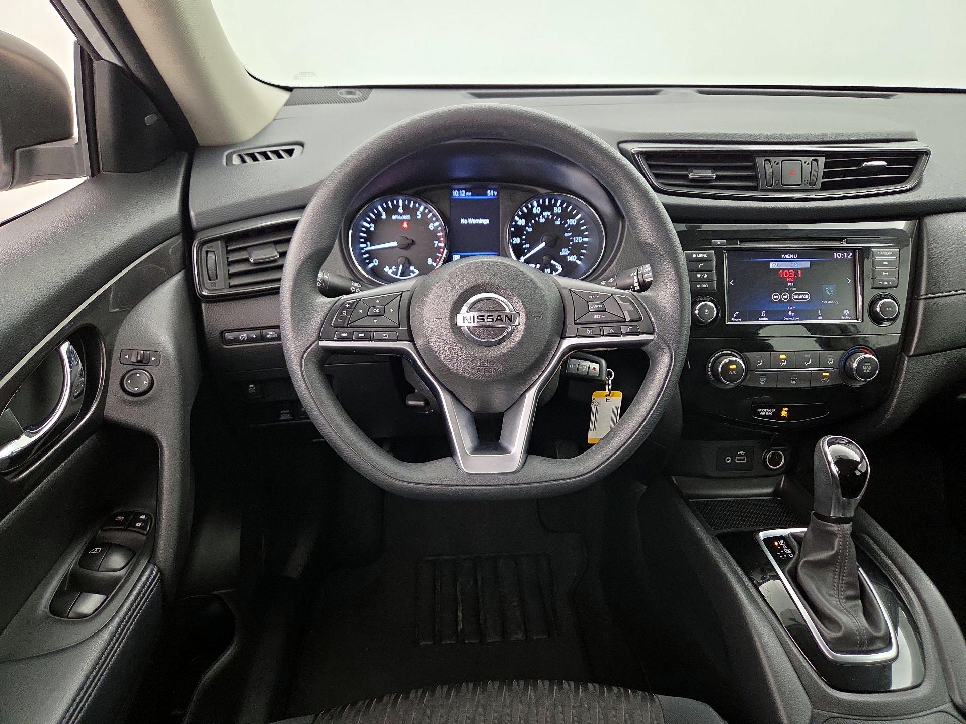 Thumbnail: 2018 Nissan Rogue - 10