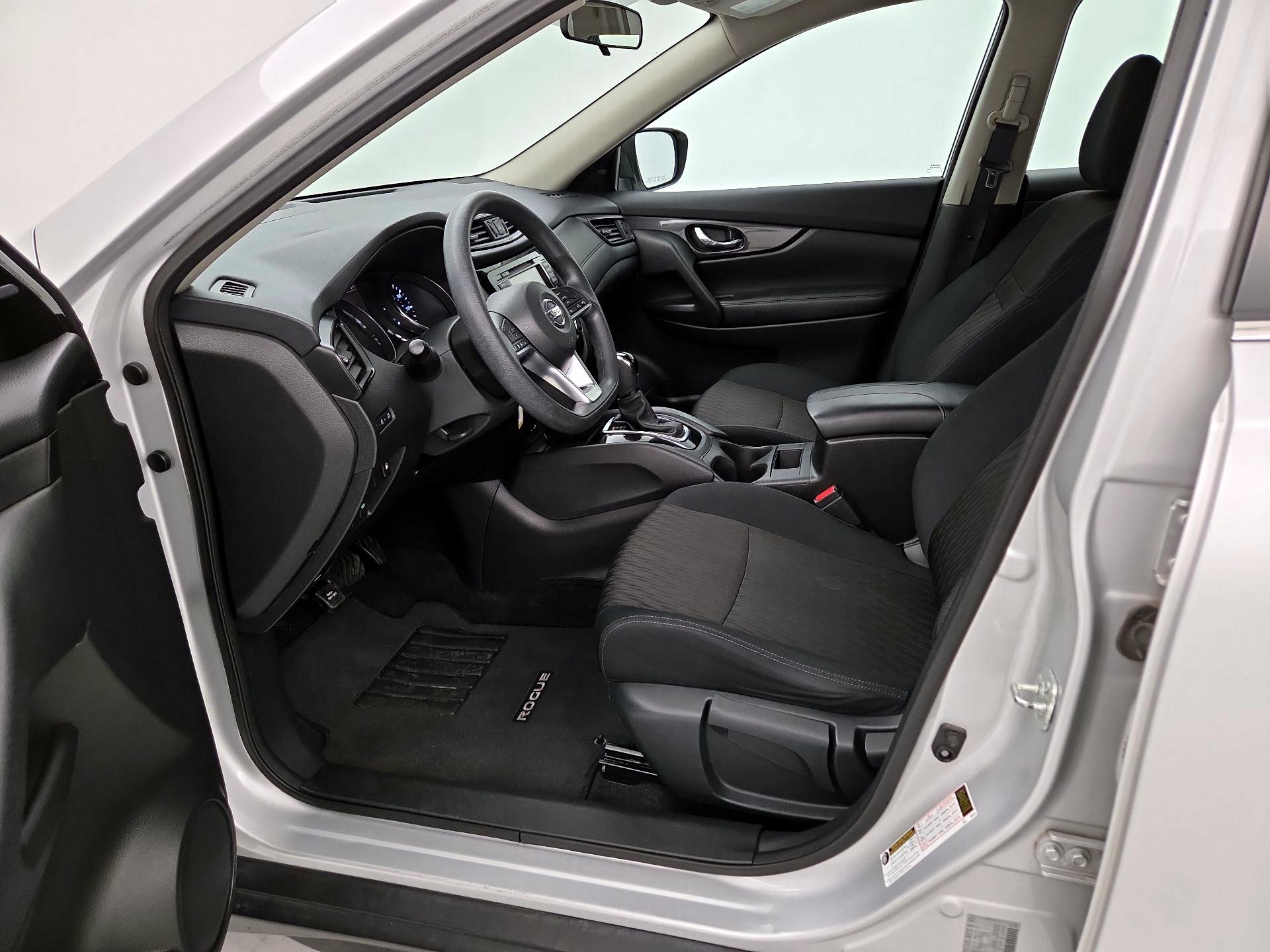 Thumbnail: 2018 Nissan Rogue - 11