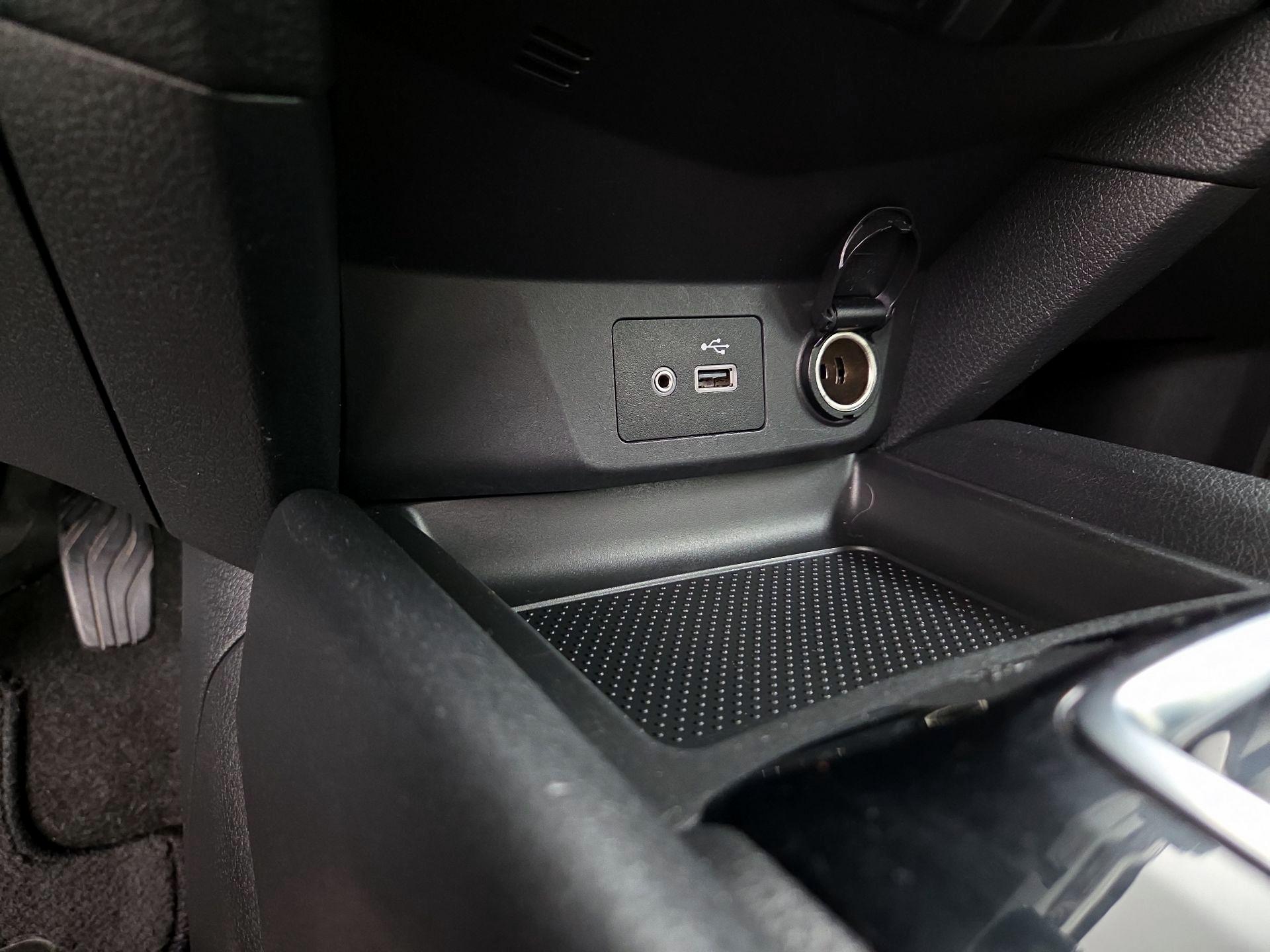 Thumbnail: 2018 Nissan Rogue - 18