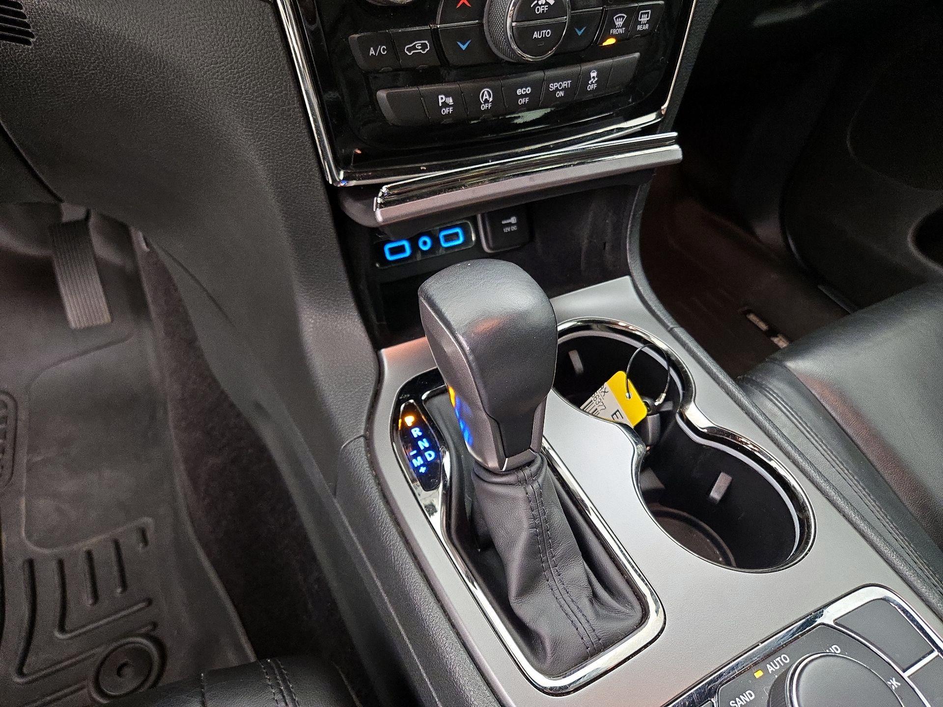 Thumbnail: 2019 Jeep Grand Cherokee - 18