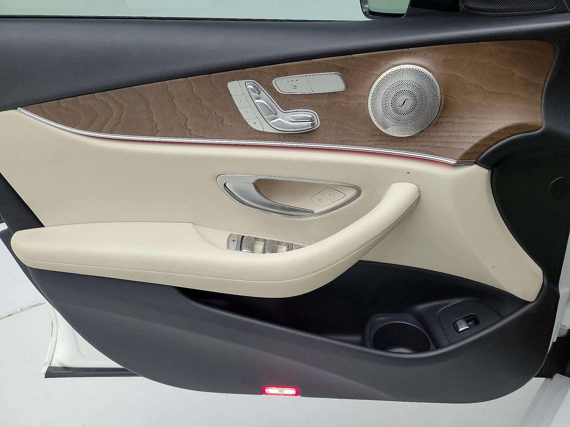 Thumbnail: 2022 Mercedes-Benz E-Class - 12