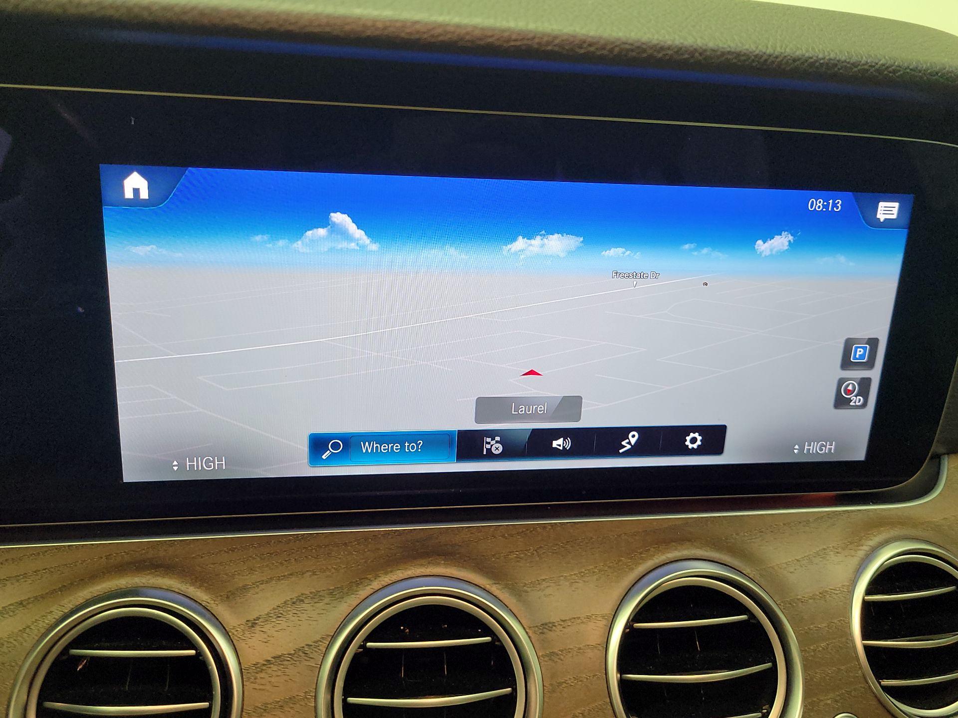 Thumbnail: 2022 Mercedes-Benz E-Class - 14