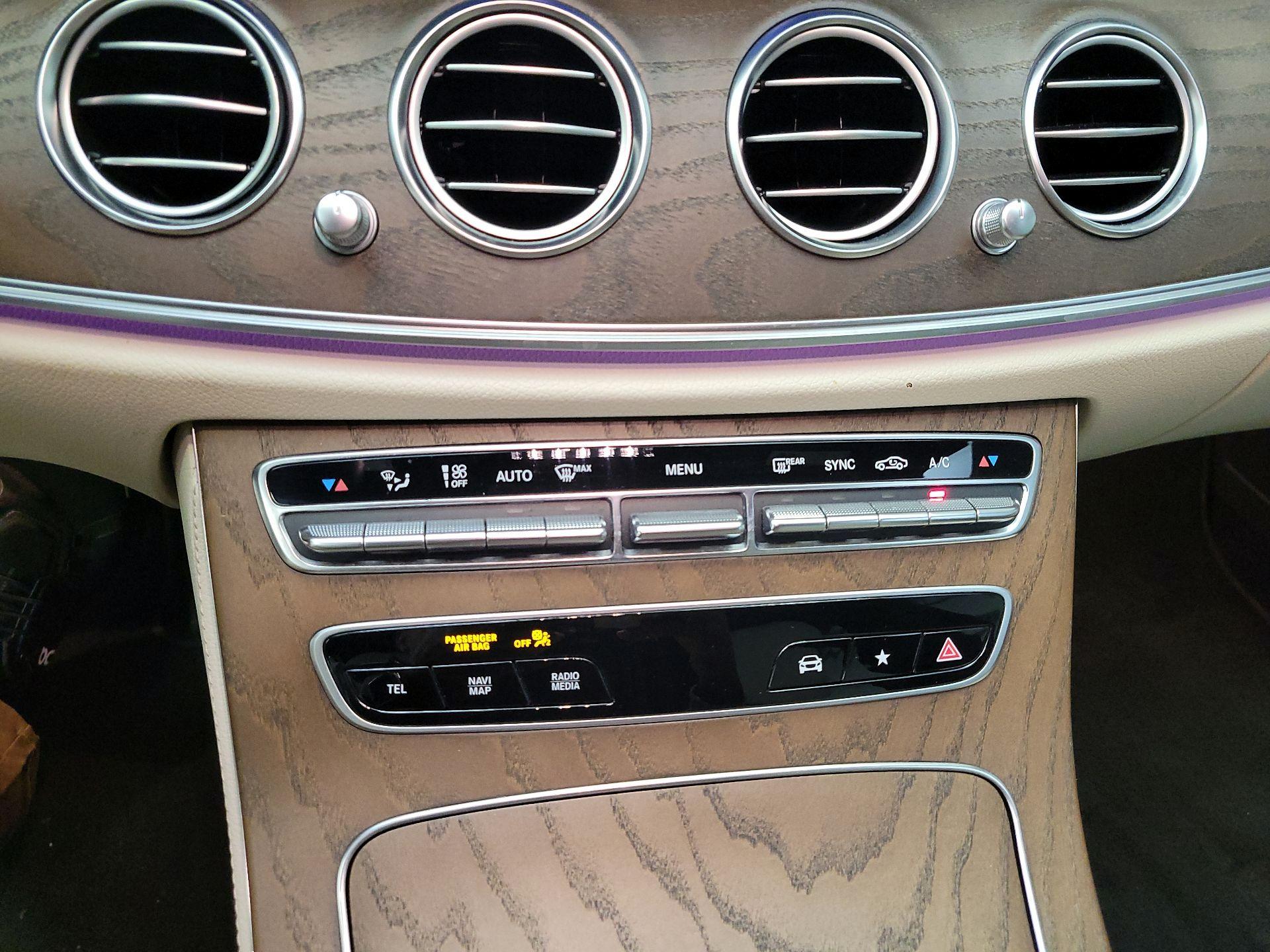 Thumbnail: 2022 Mercedes-Benz E-Class - 17