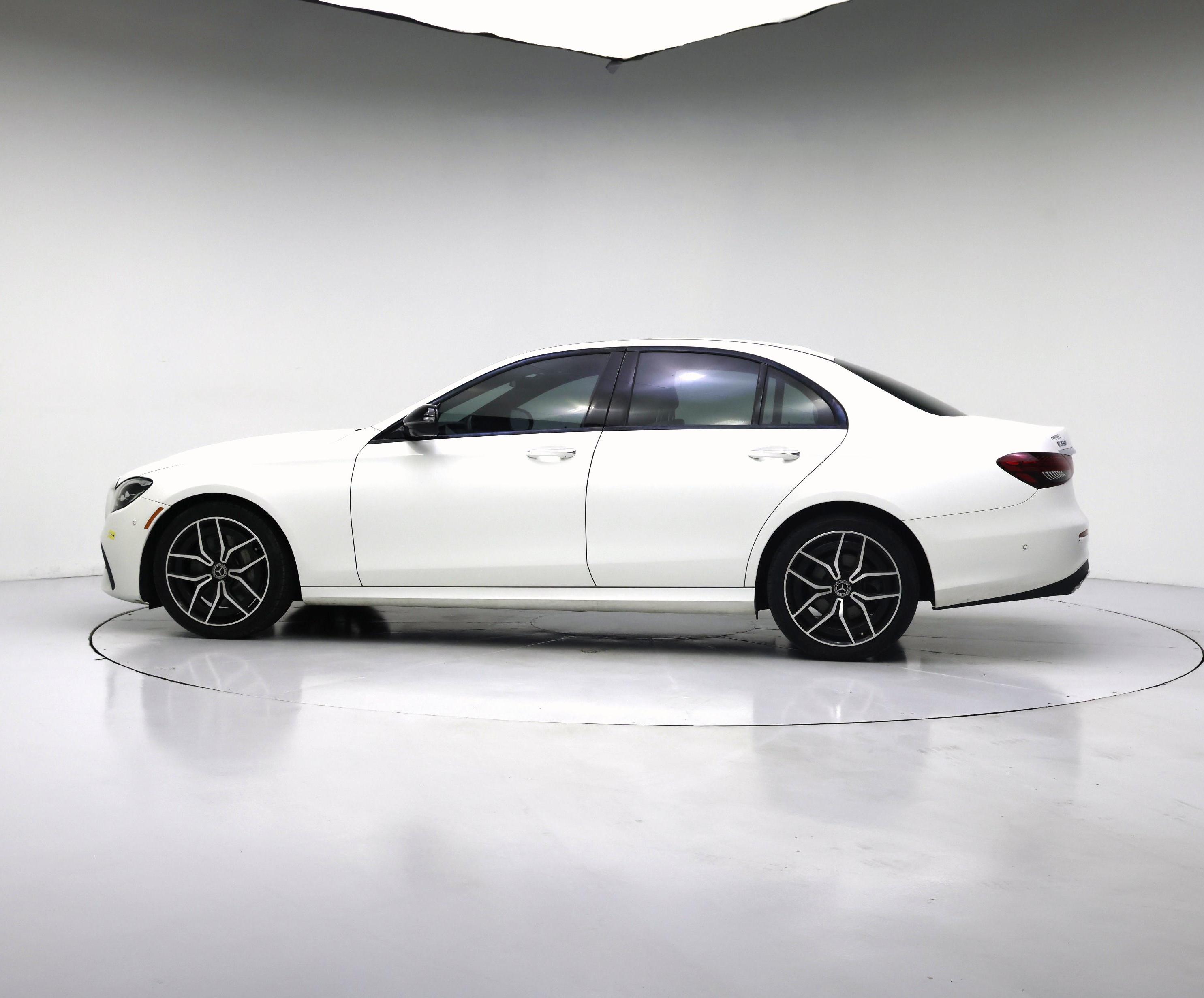 Thumbnail: 2022 Mercedes-Benz E-Class - 3