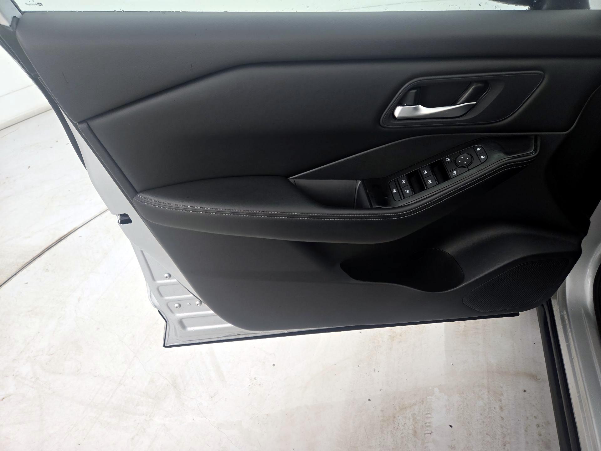 Thumbnail: 2024 Nissan Rogue - 12