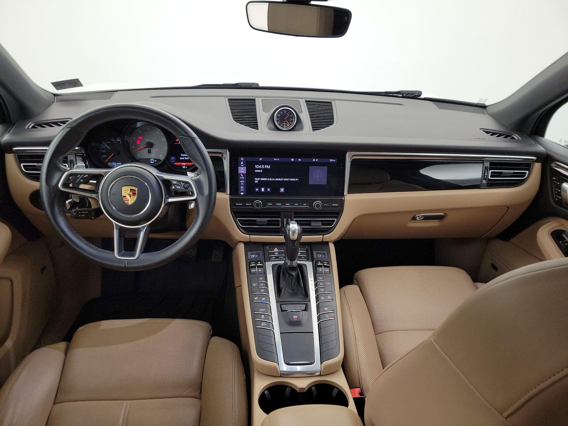 Thumbnail: 2020 Porsche Macan - 9