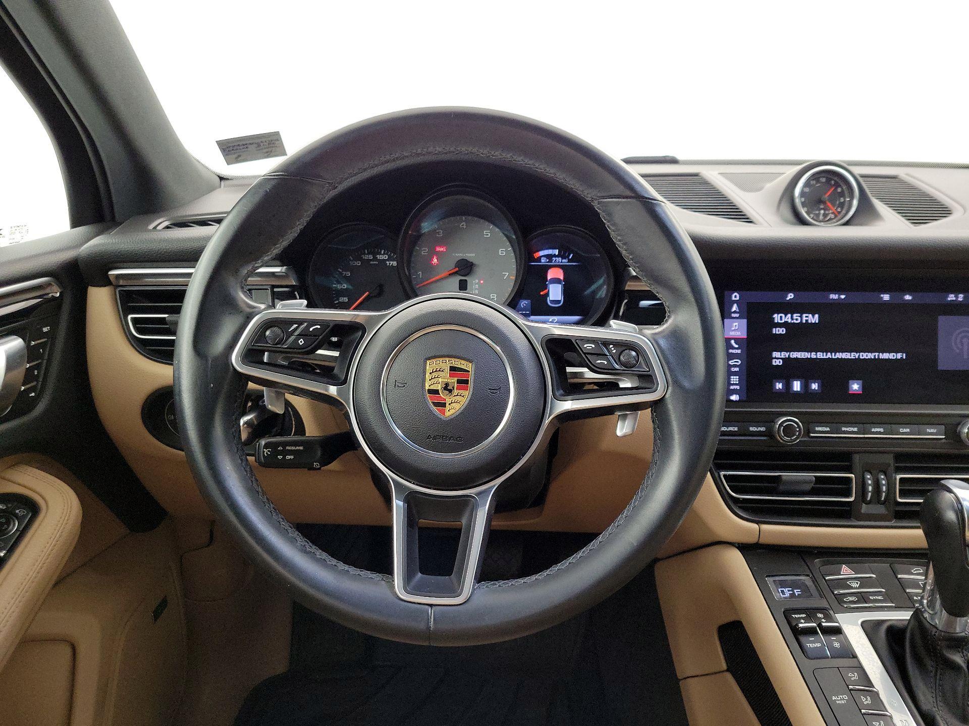 Thumbnail: 2020 Porsche Macan - 10