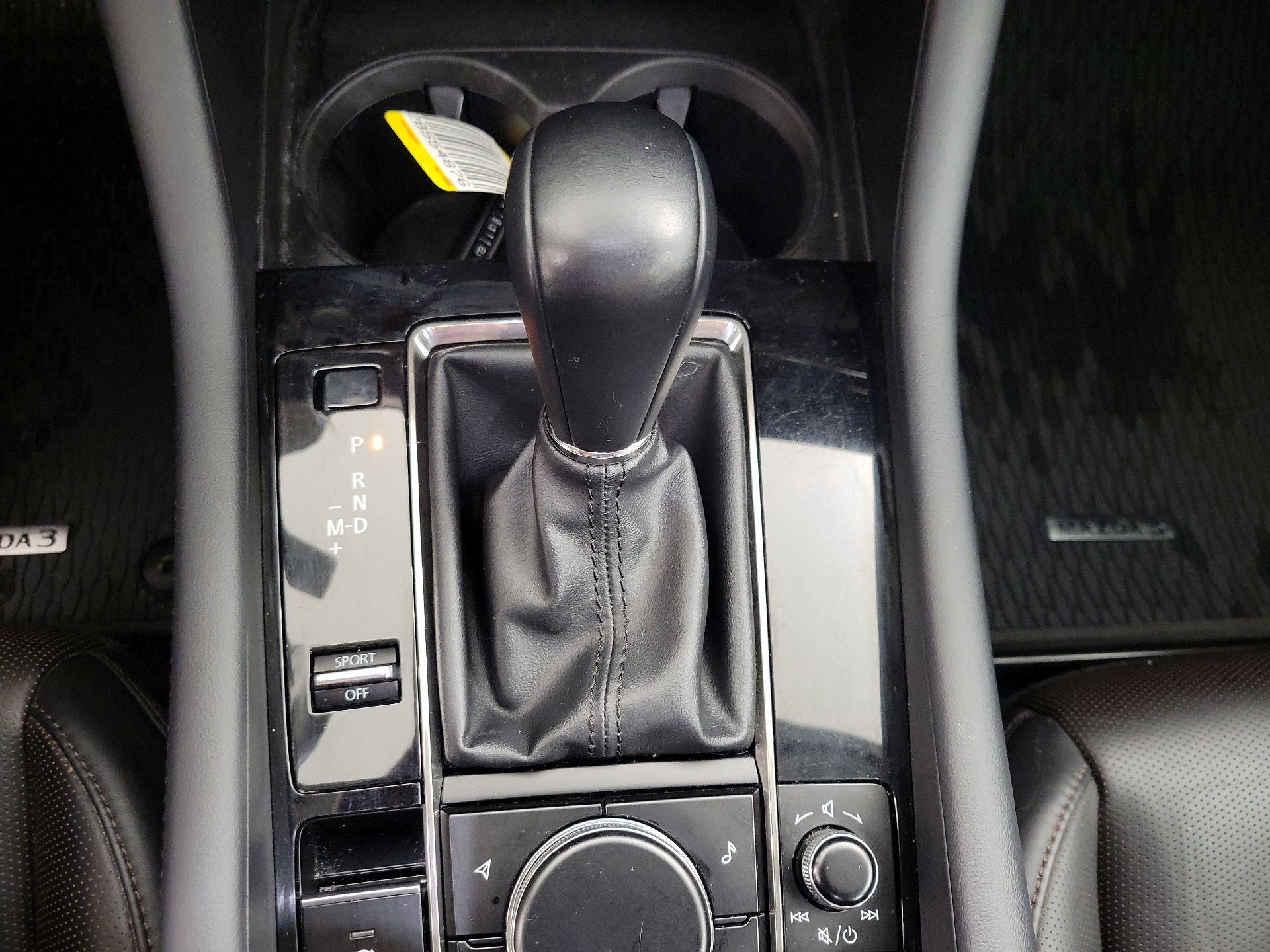 Thumbnail: 2022 Mazda Mazda3 - 18