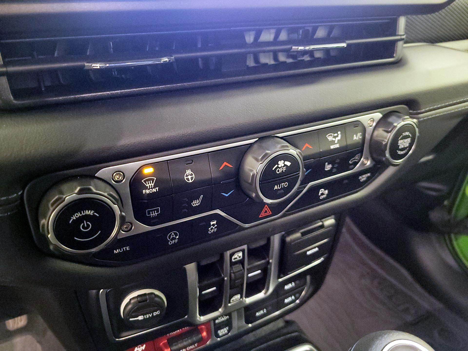 Thumbnail: 2025 Jeep Wrangler - 16