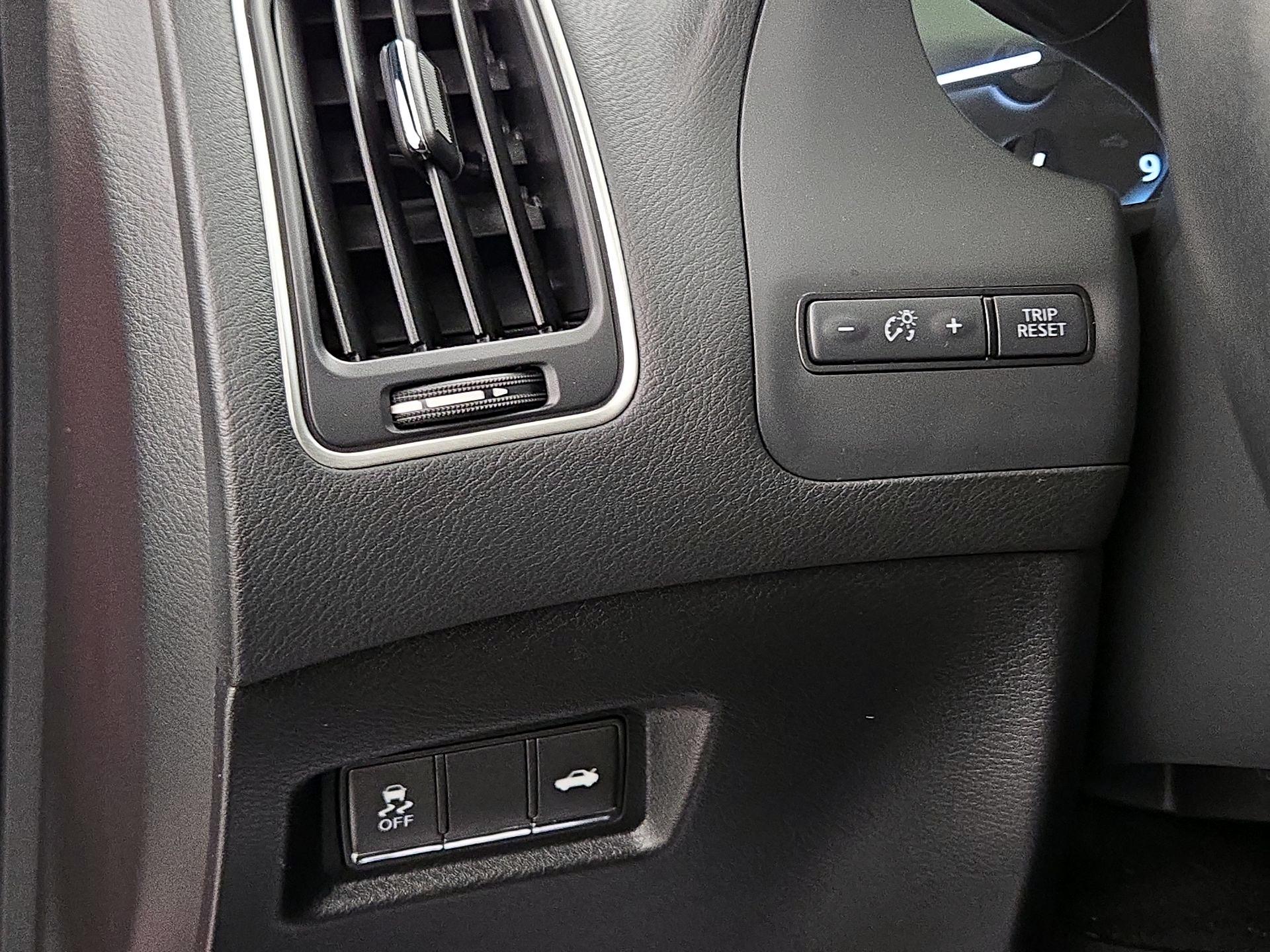 Thumbnail: 2022 INFINITI Q60 - 13